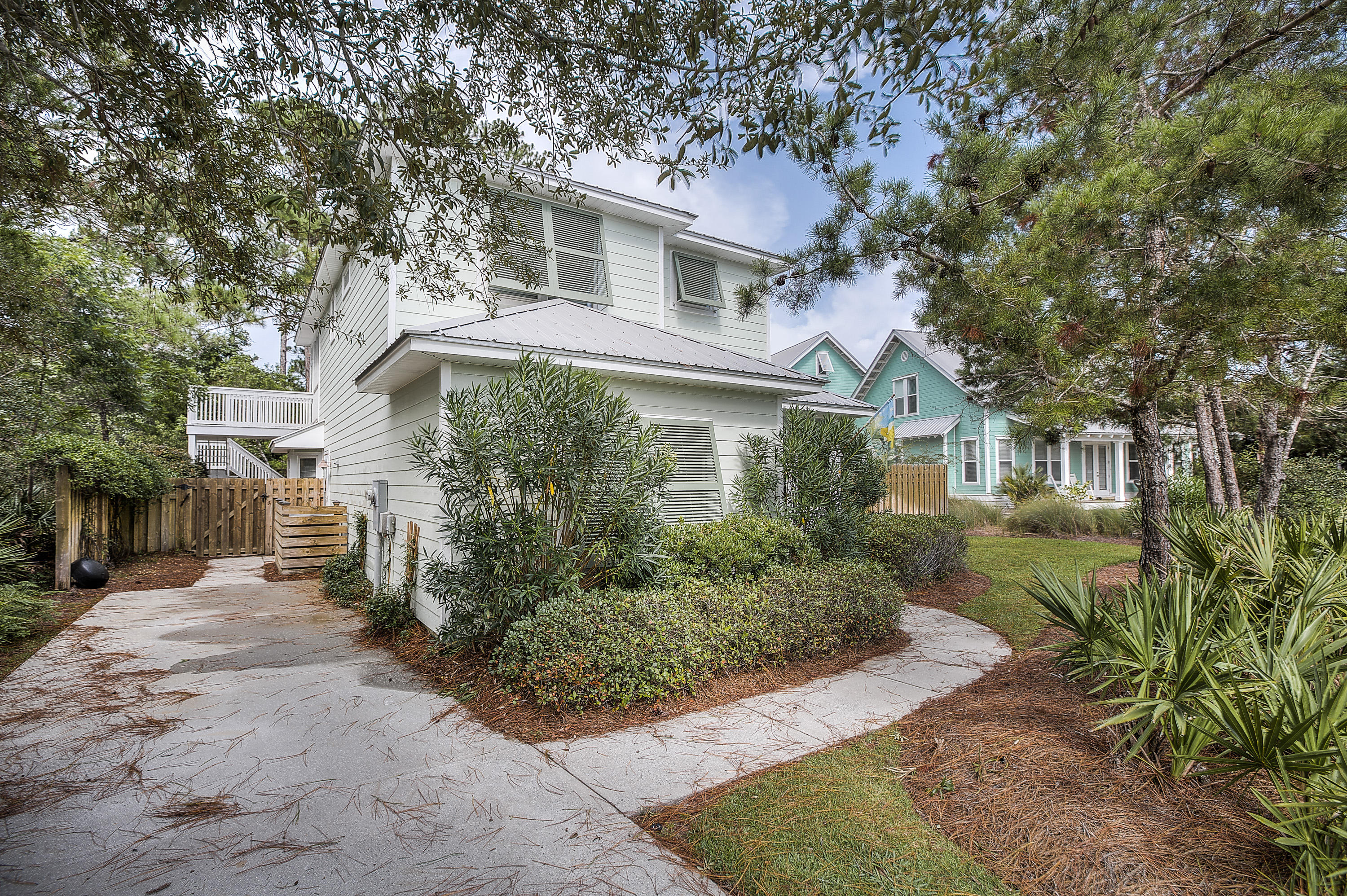 SEAGROVE VILLAGE 7TH ADD - Residential