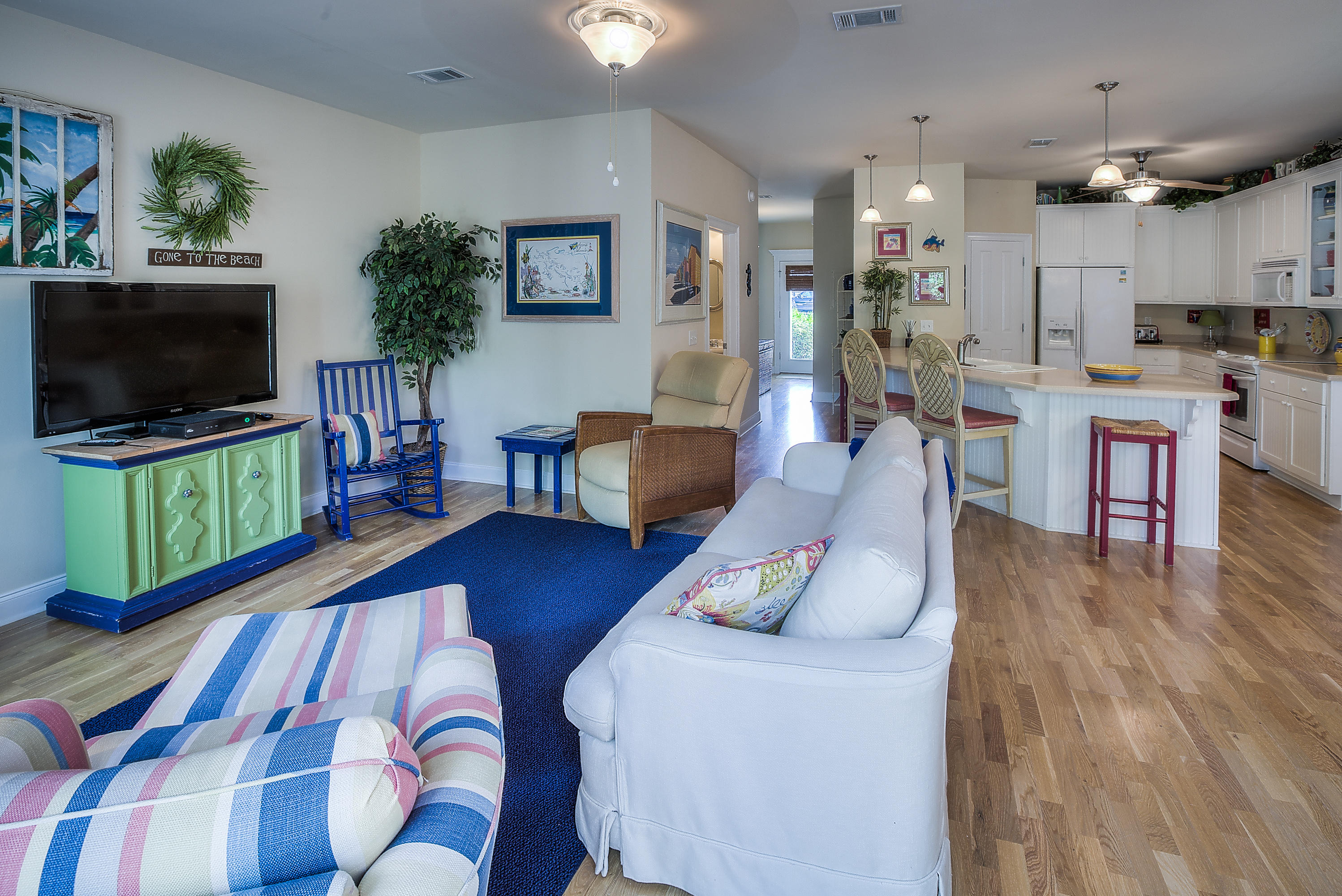 SEAGROVE VILLAGE 7TH ADD - Residential