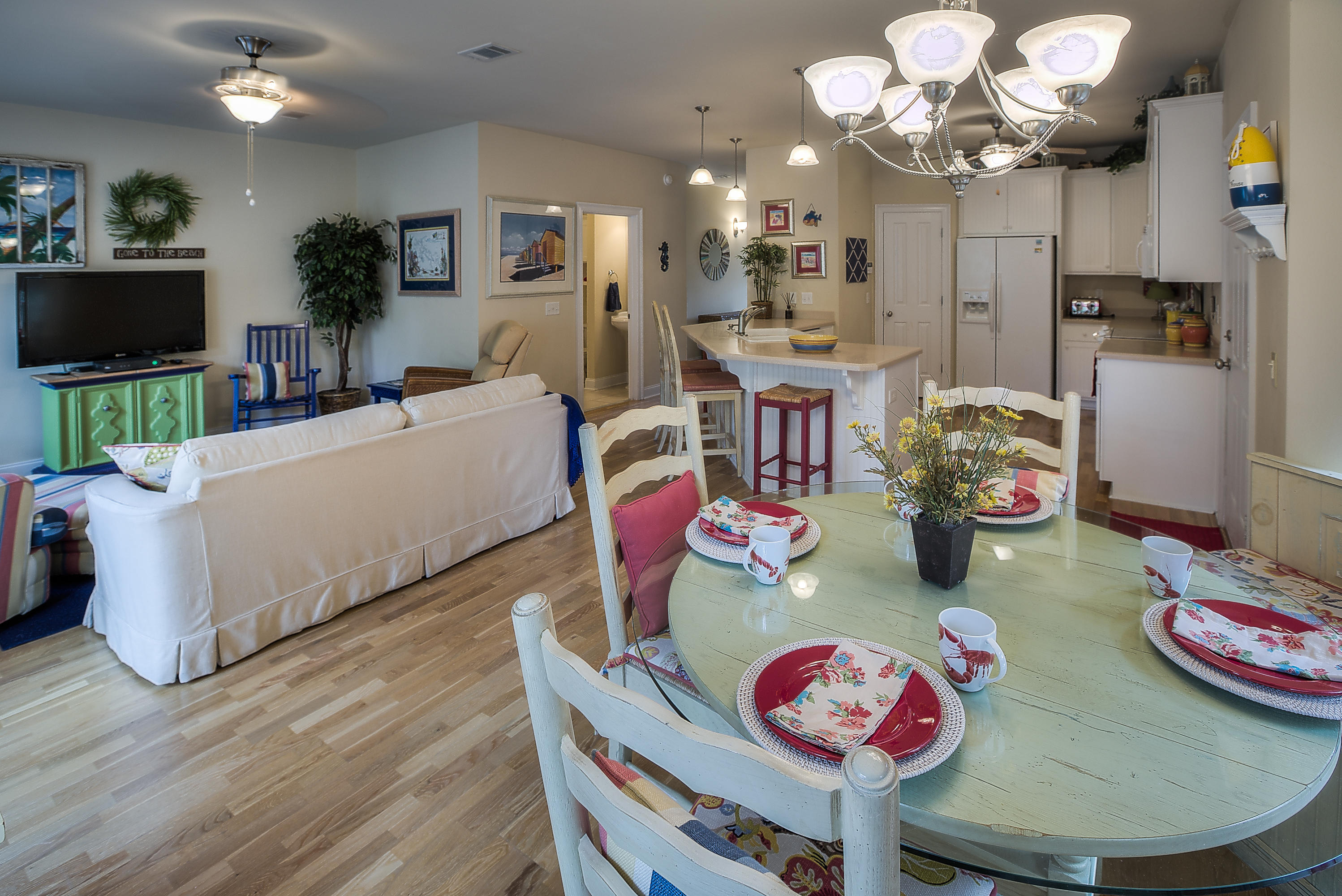 SEAGROVE VILLAGE 7TH ADD - Residential