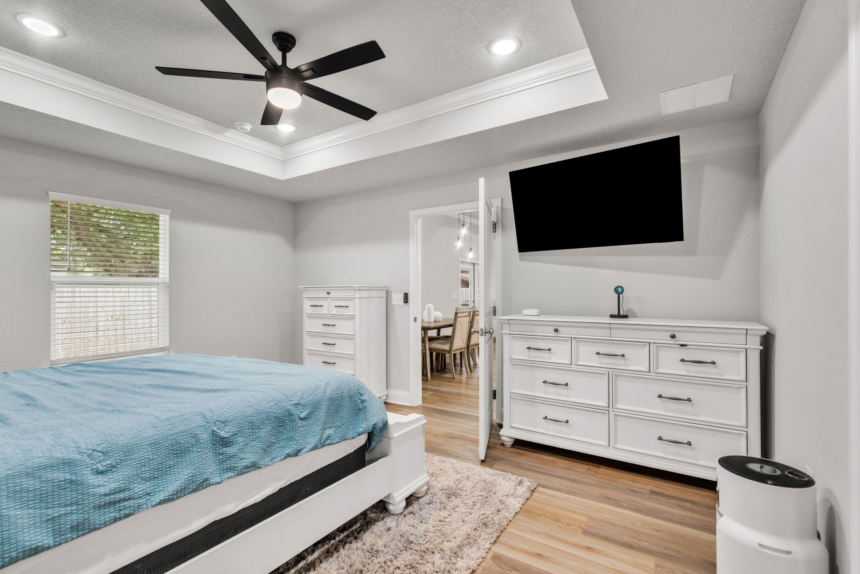 FOREST HEIGHTS - Residential Lease