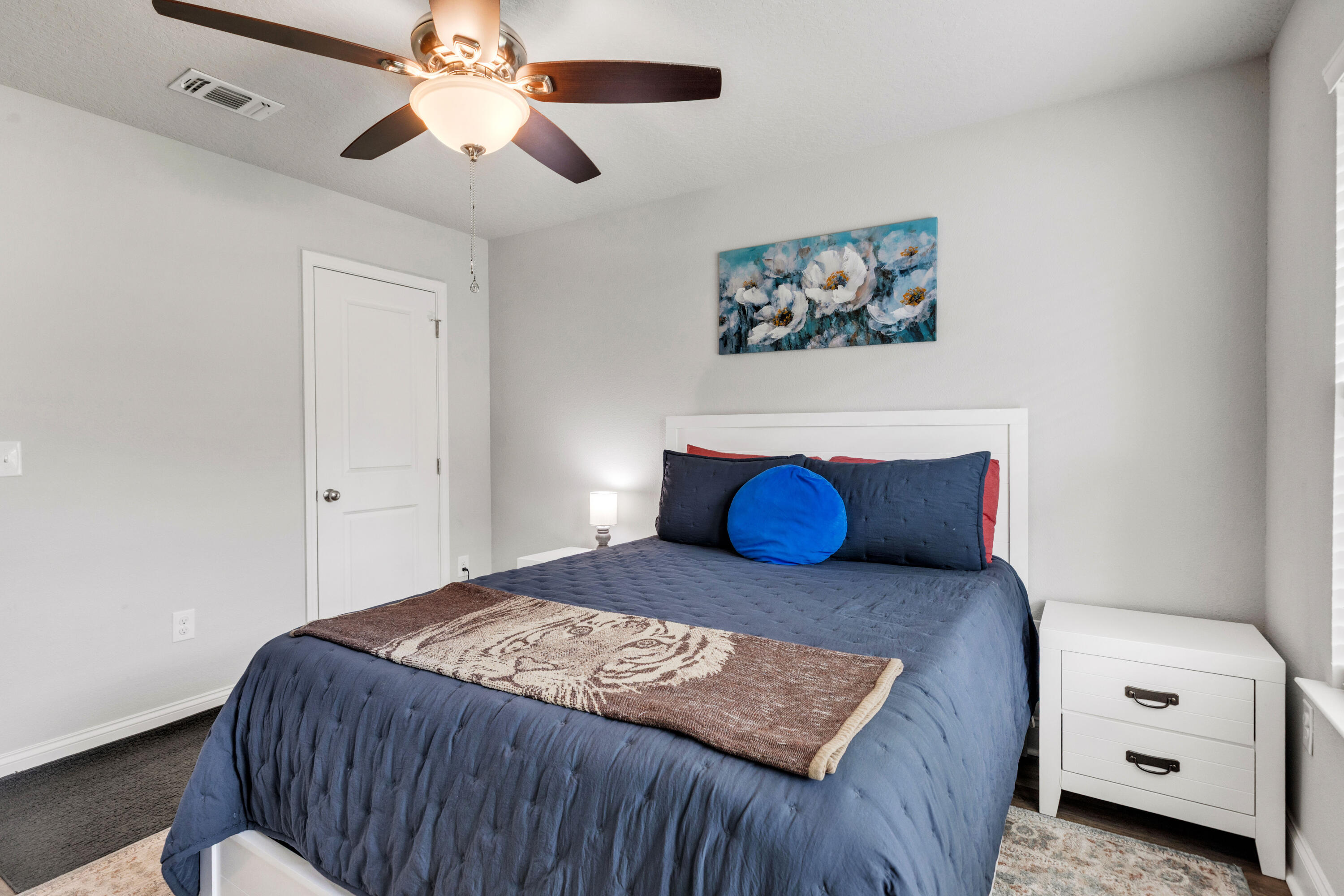 FOREST HEIGHTS - Residential Lease