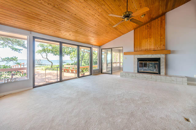 WYNNEHAVEN BEACH ESTATES - Residential