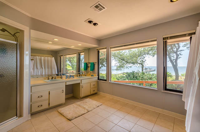 WYNNEHAVEN BEACH ESTATES - Residential