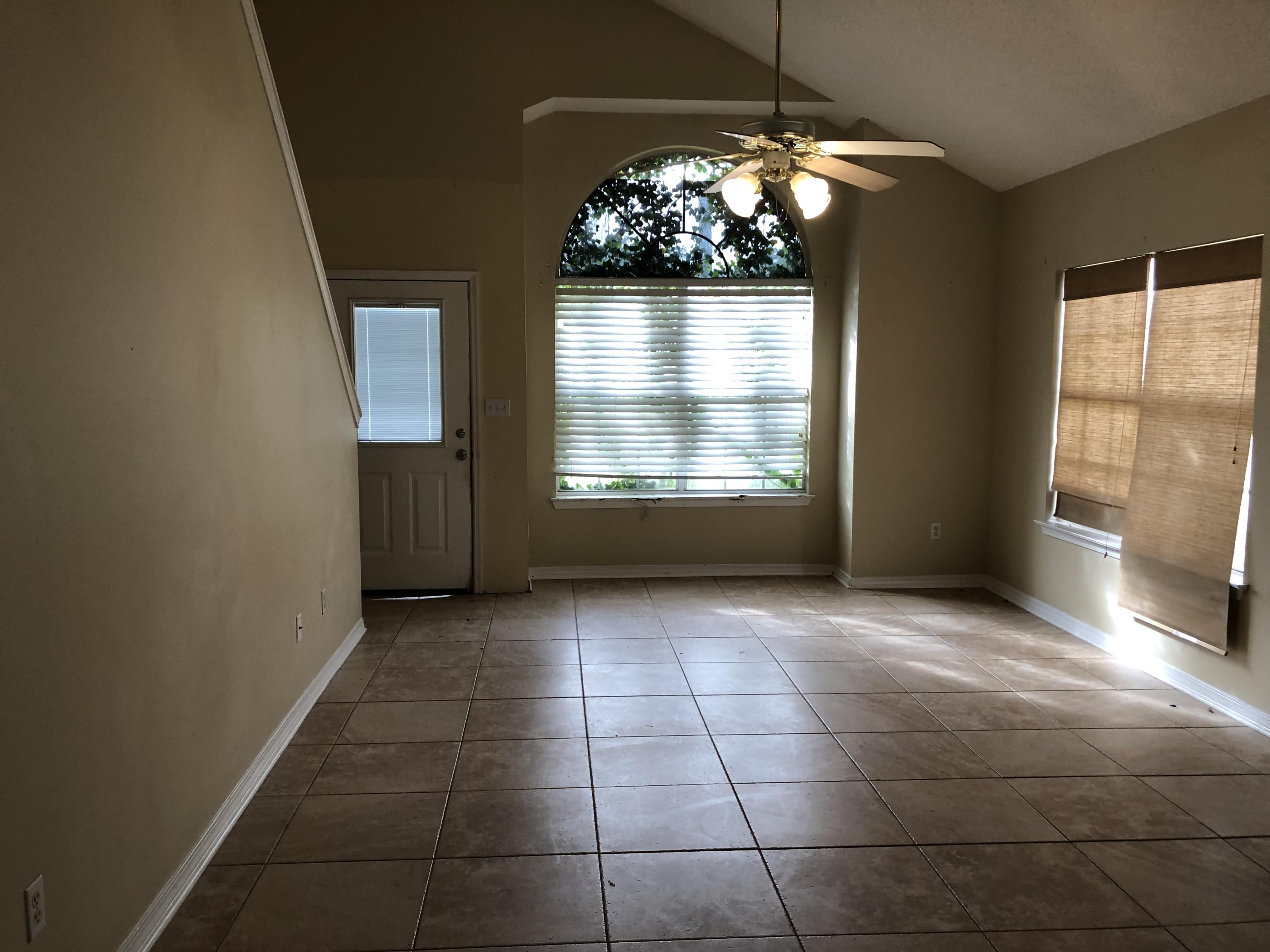 IVALEA GARDENS - Residential