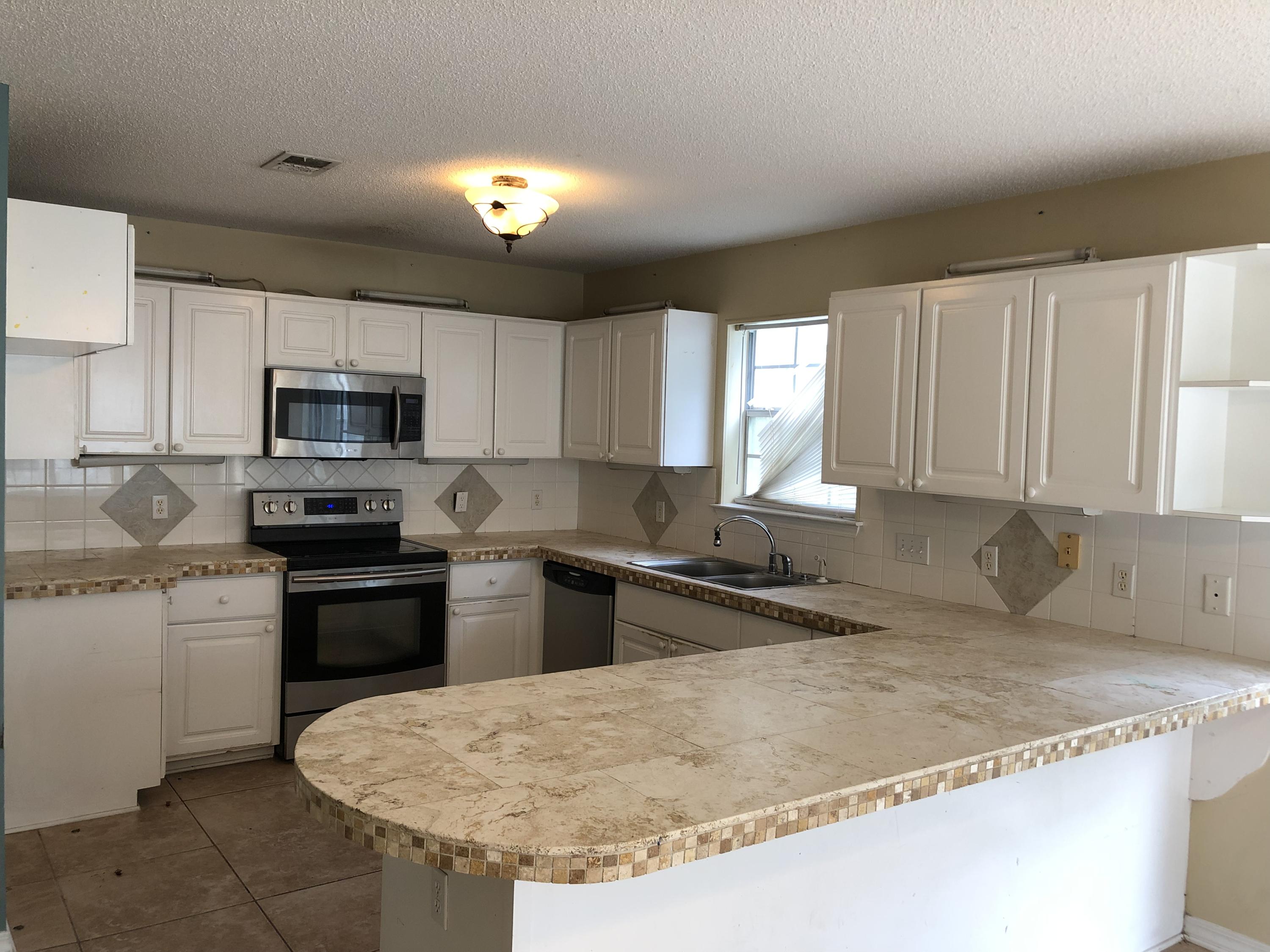 IVALEA GARDENS - Residential