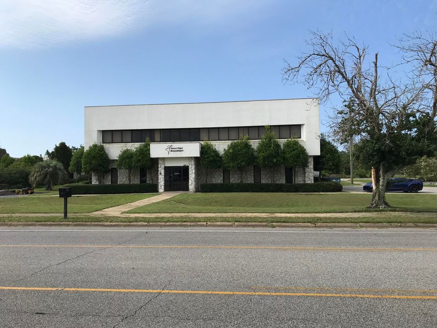 This 2 story office building is located in the Fort Walton Beach Technology and Industrial park. Neighbors include, MAG Aerospace, Boeing and other major military contractors.