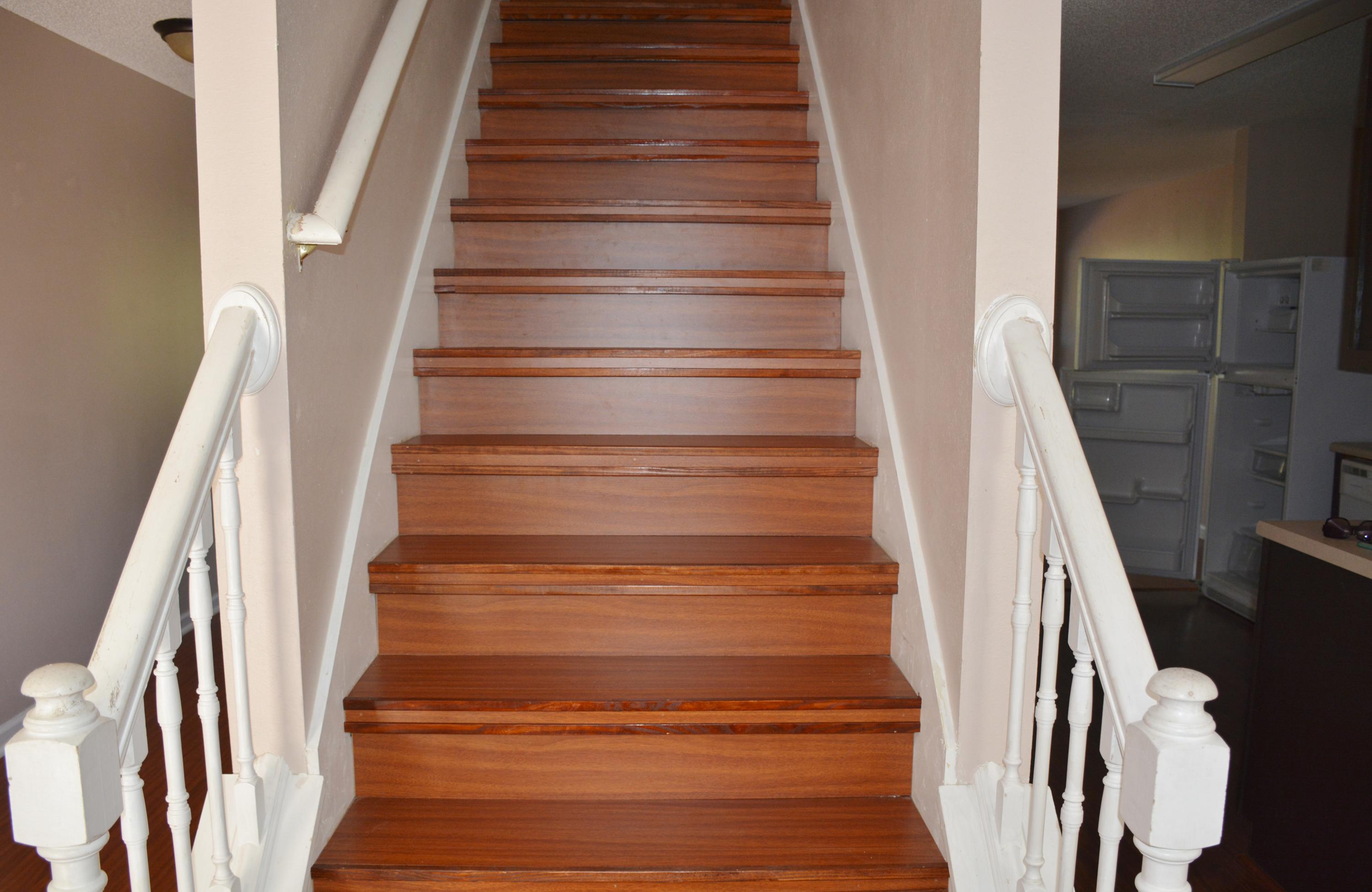 ROLLING PINES - Residential