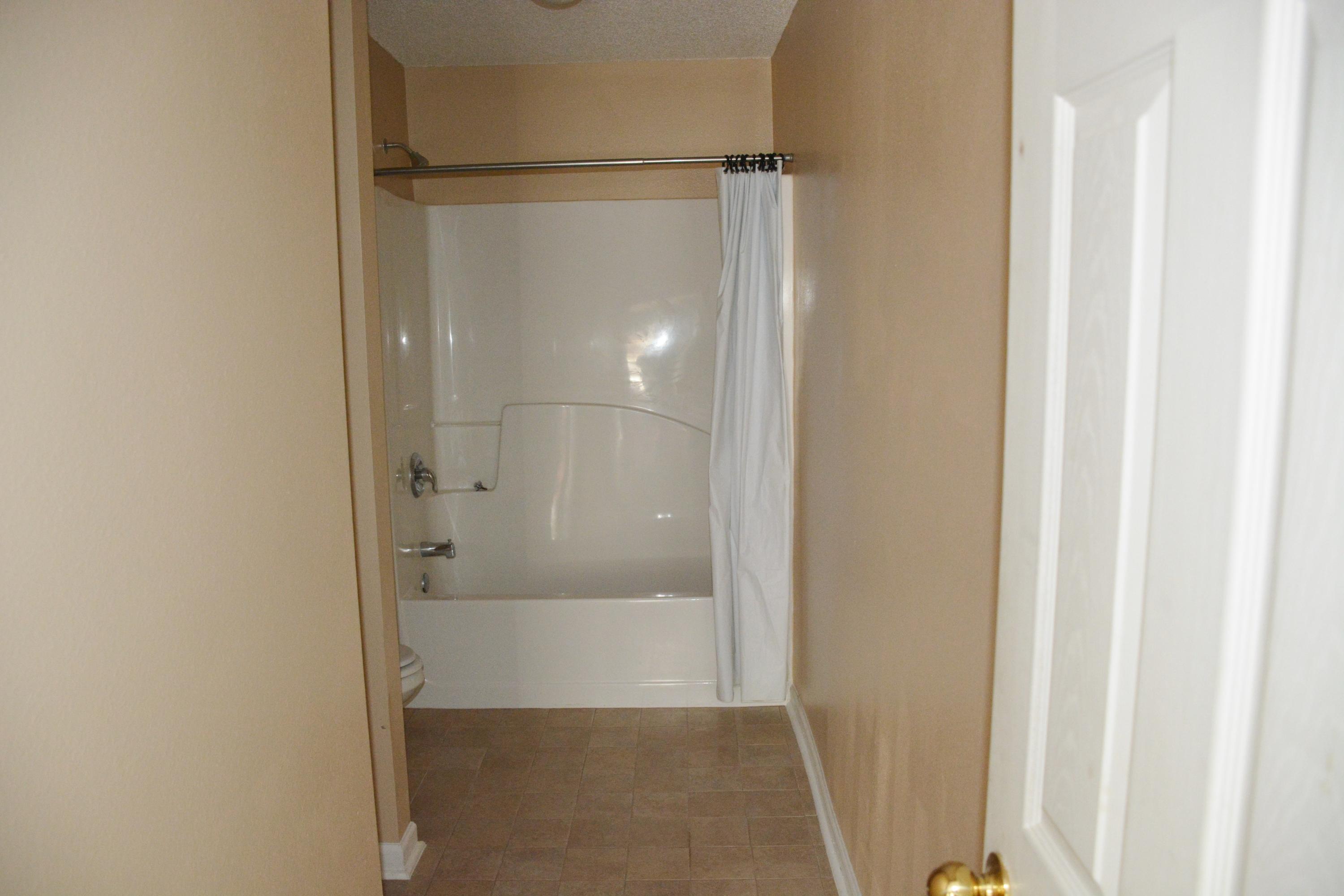 ROLLING PINES - Residential