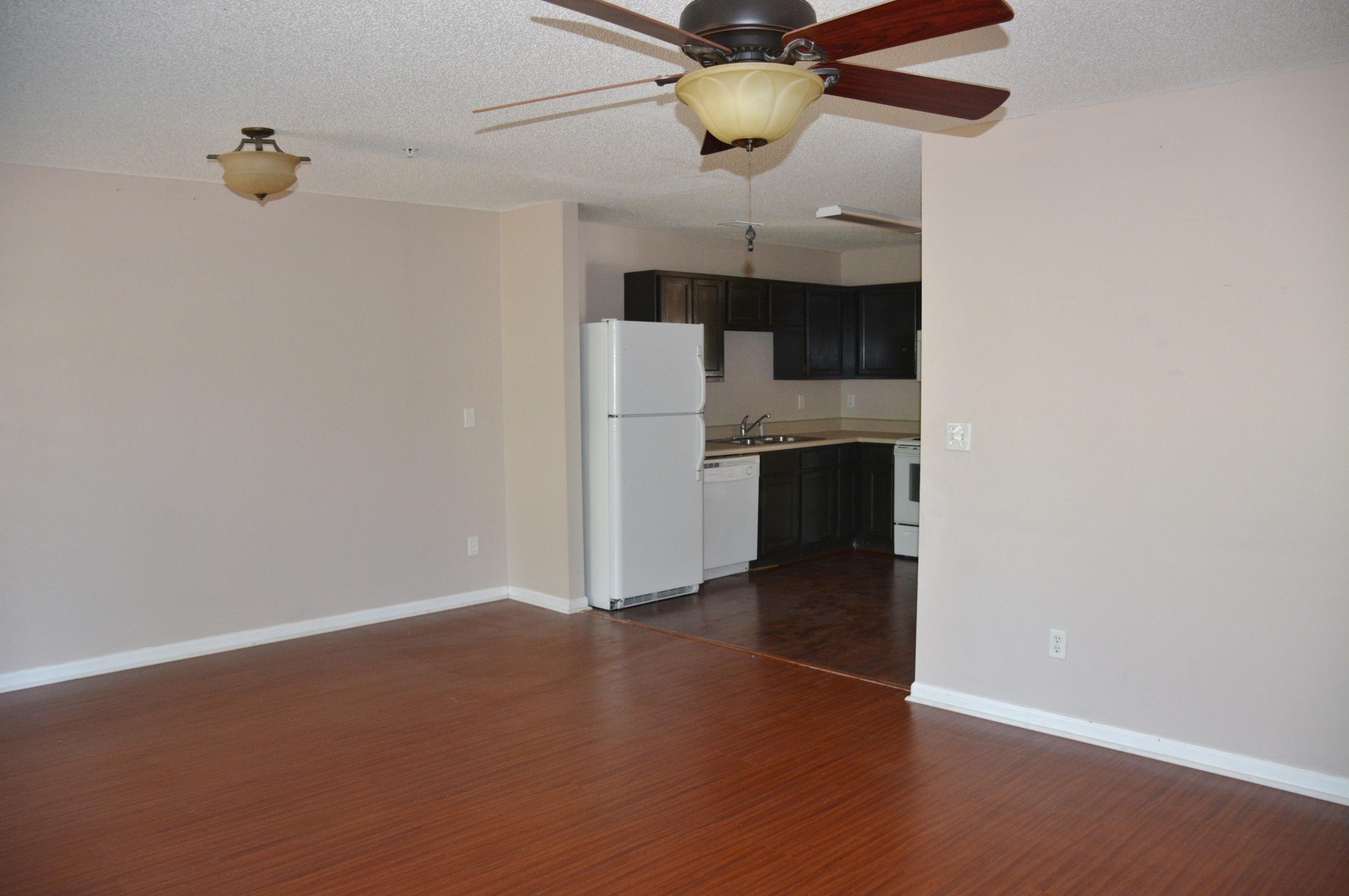 ROLLING PINES - Residential