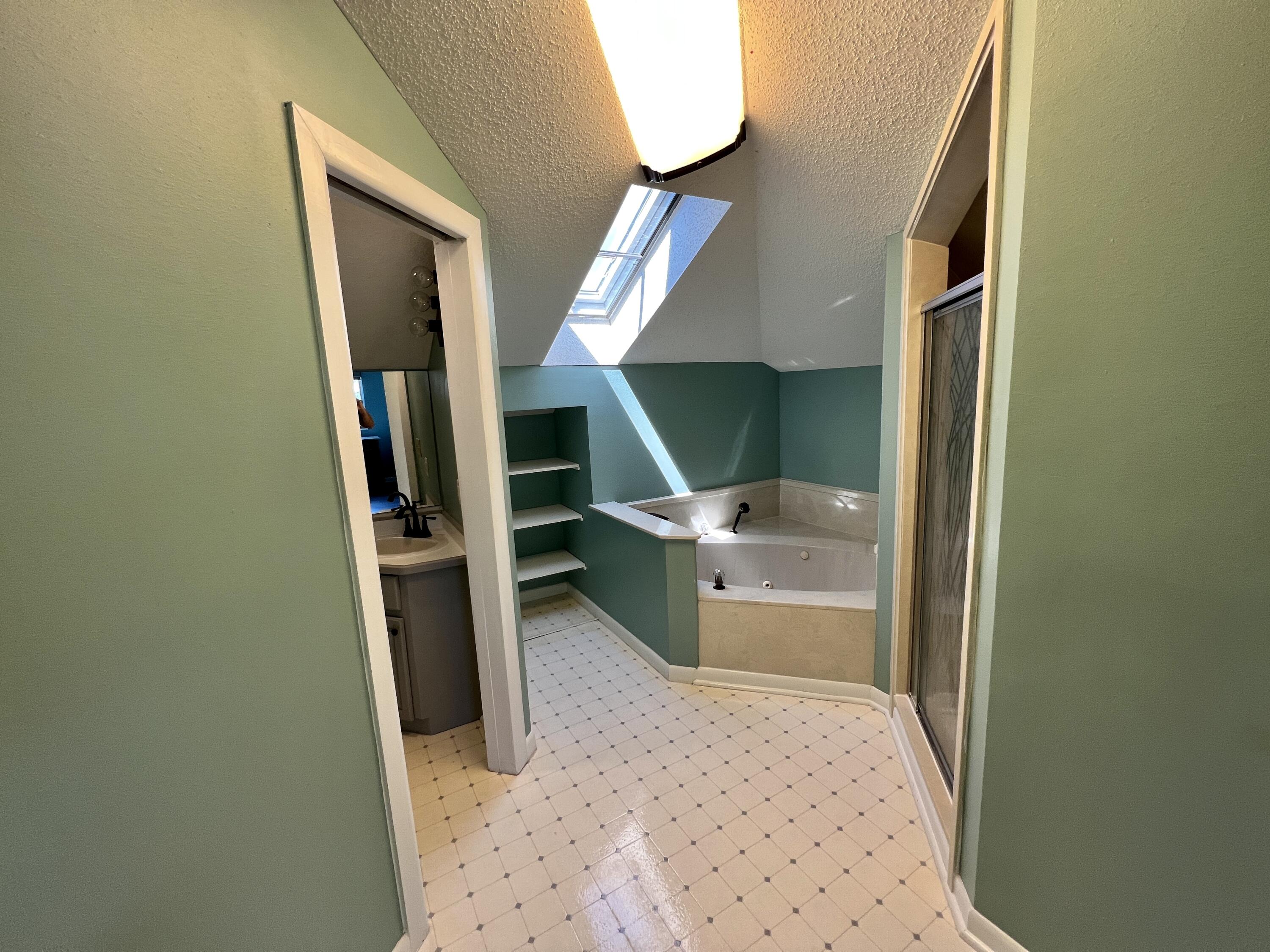 FOREST SHORES - Residential