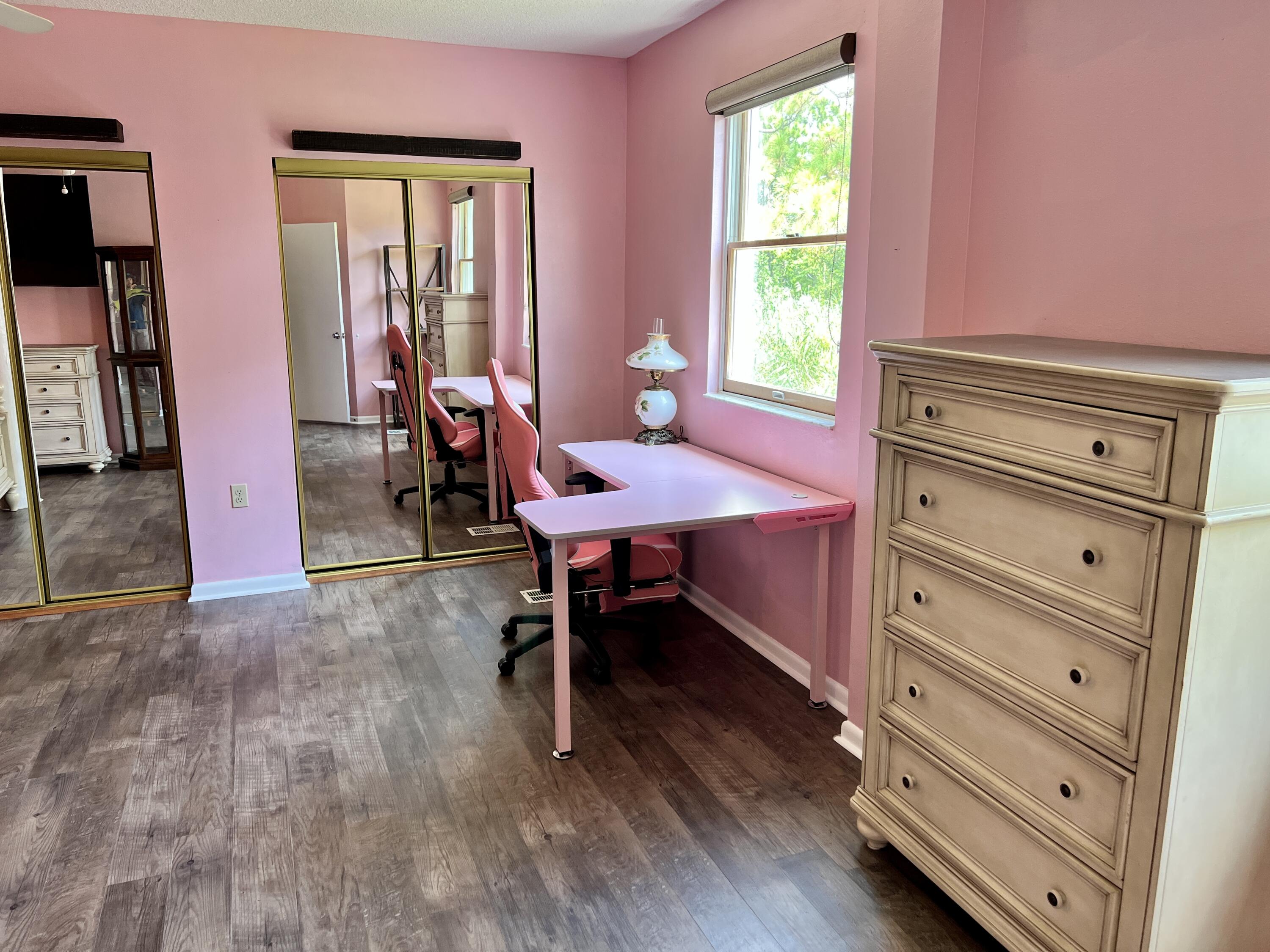 FOREST SHORES - Residential