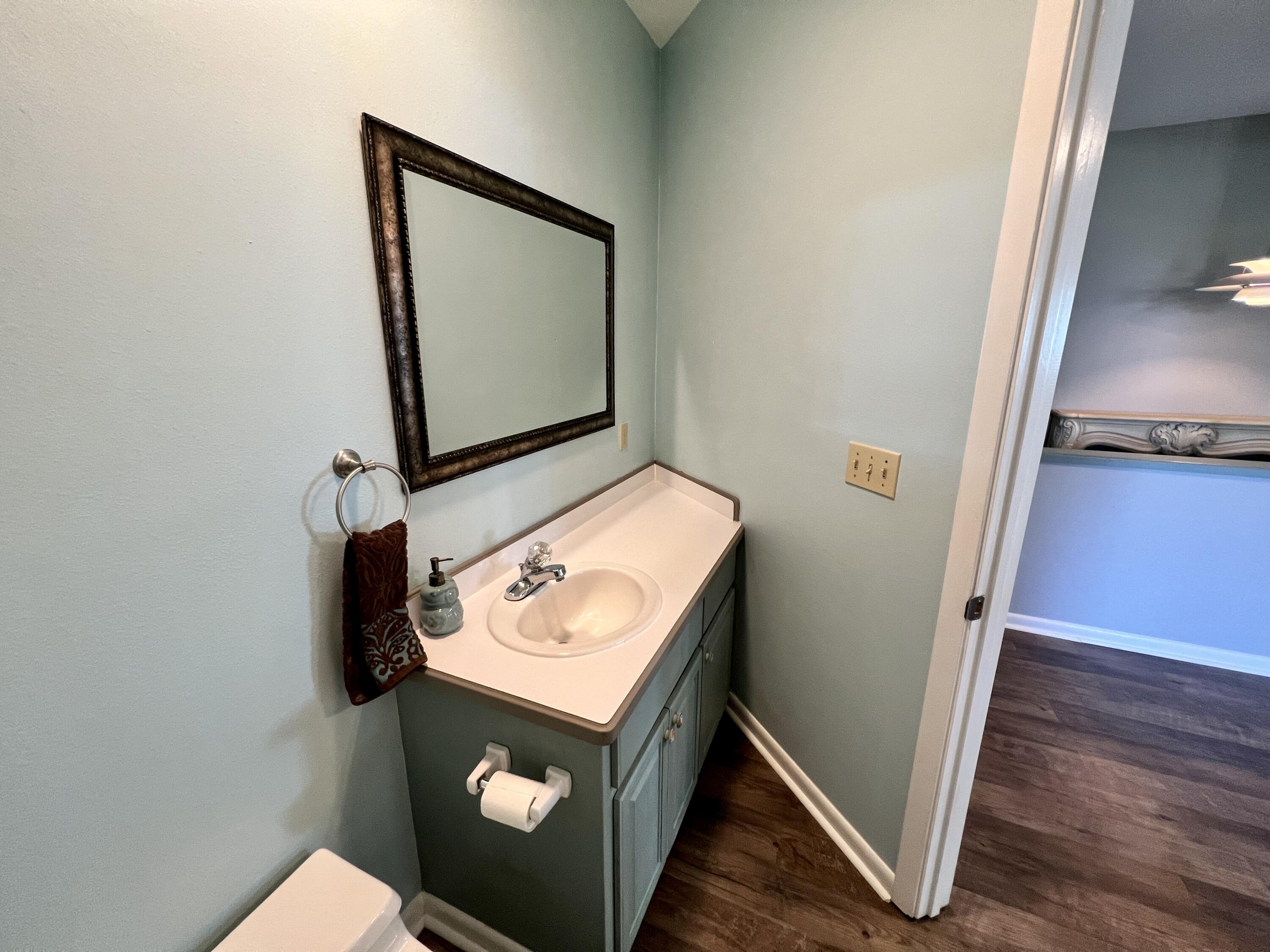 FOREST SHORES - Residential