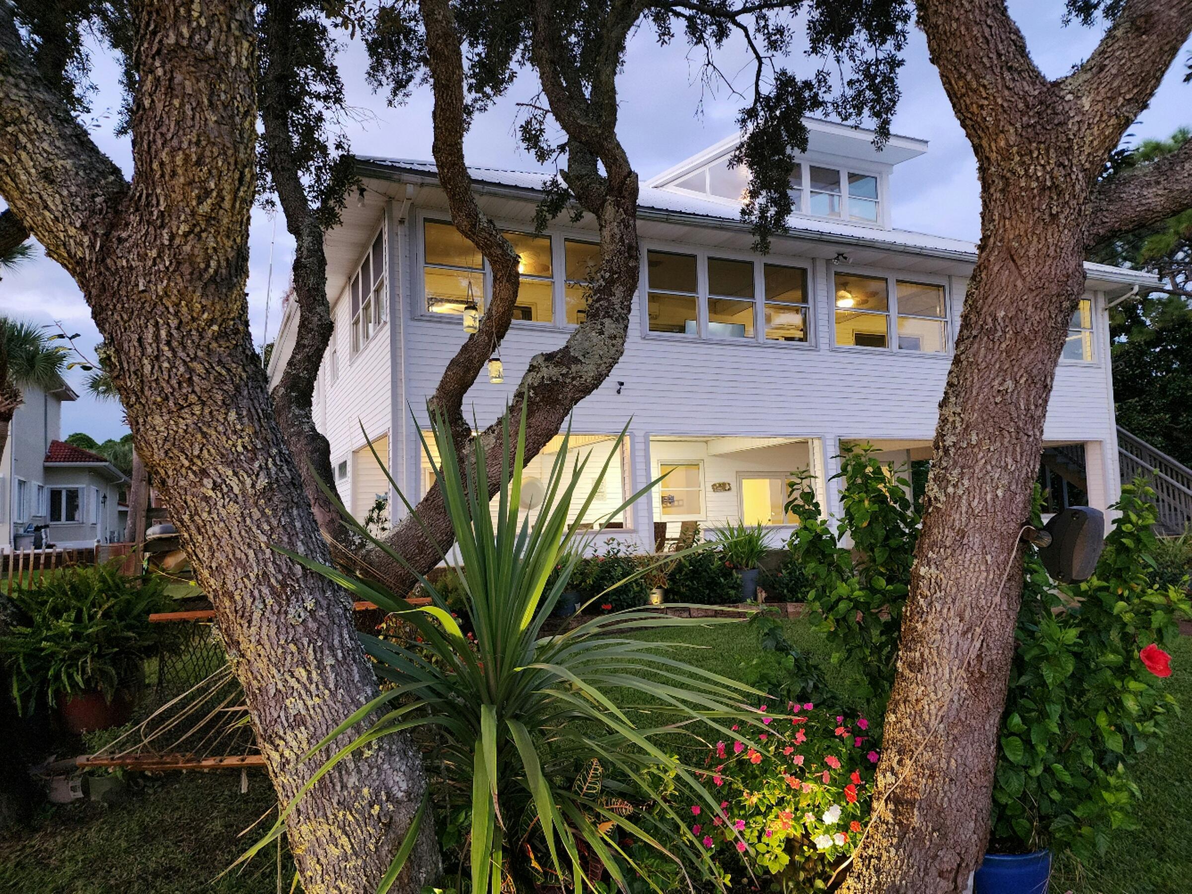 FOREST SHORES - Residential