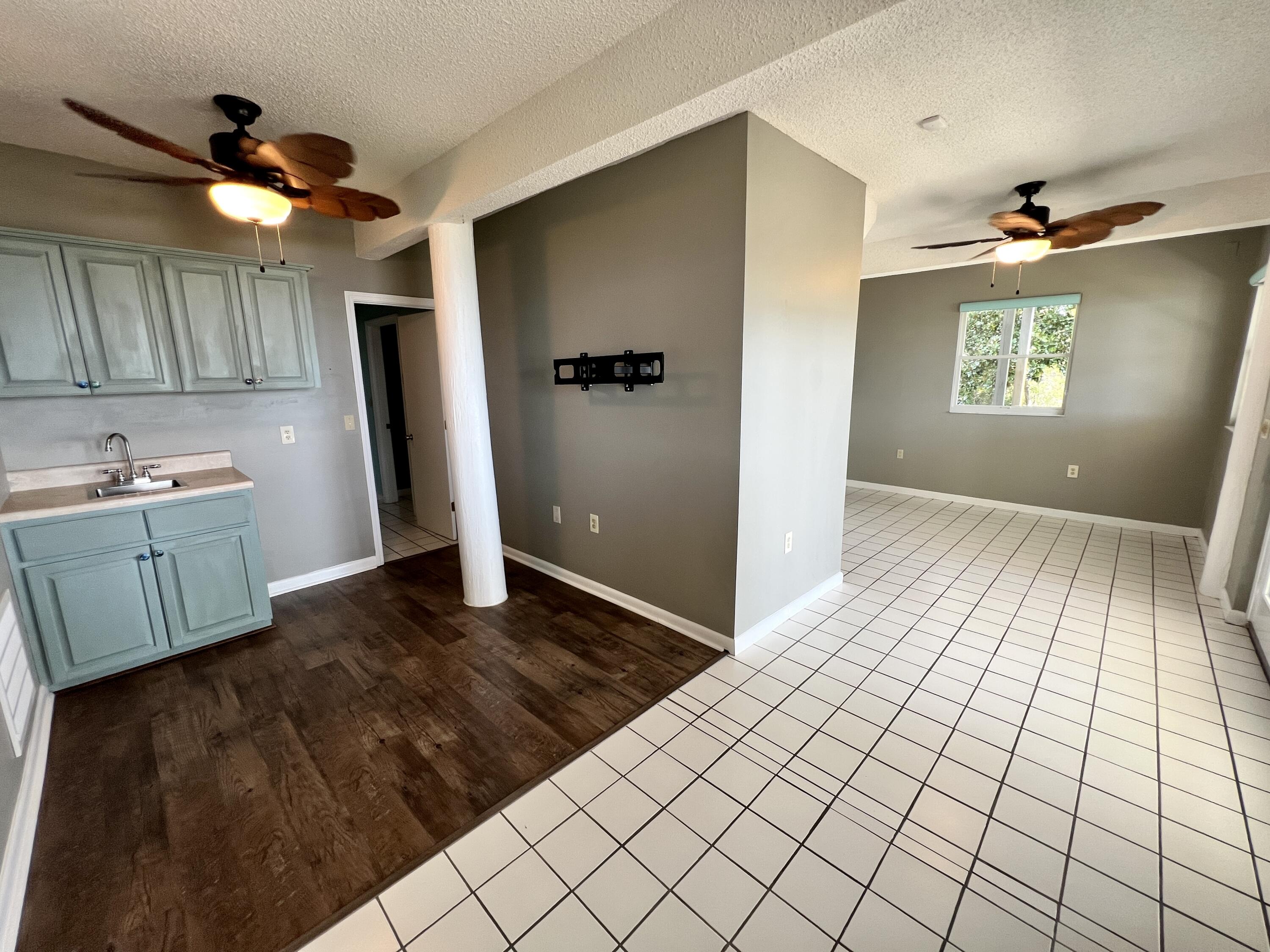 FOREST SHORES - Residential