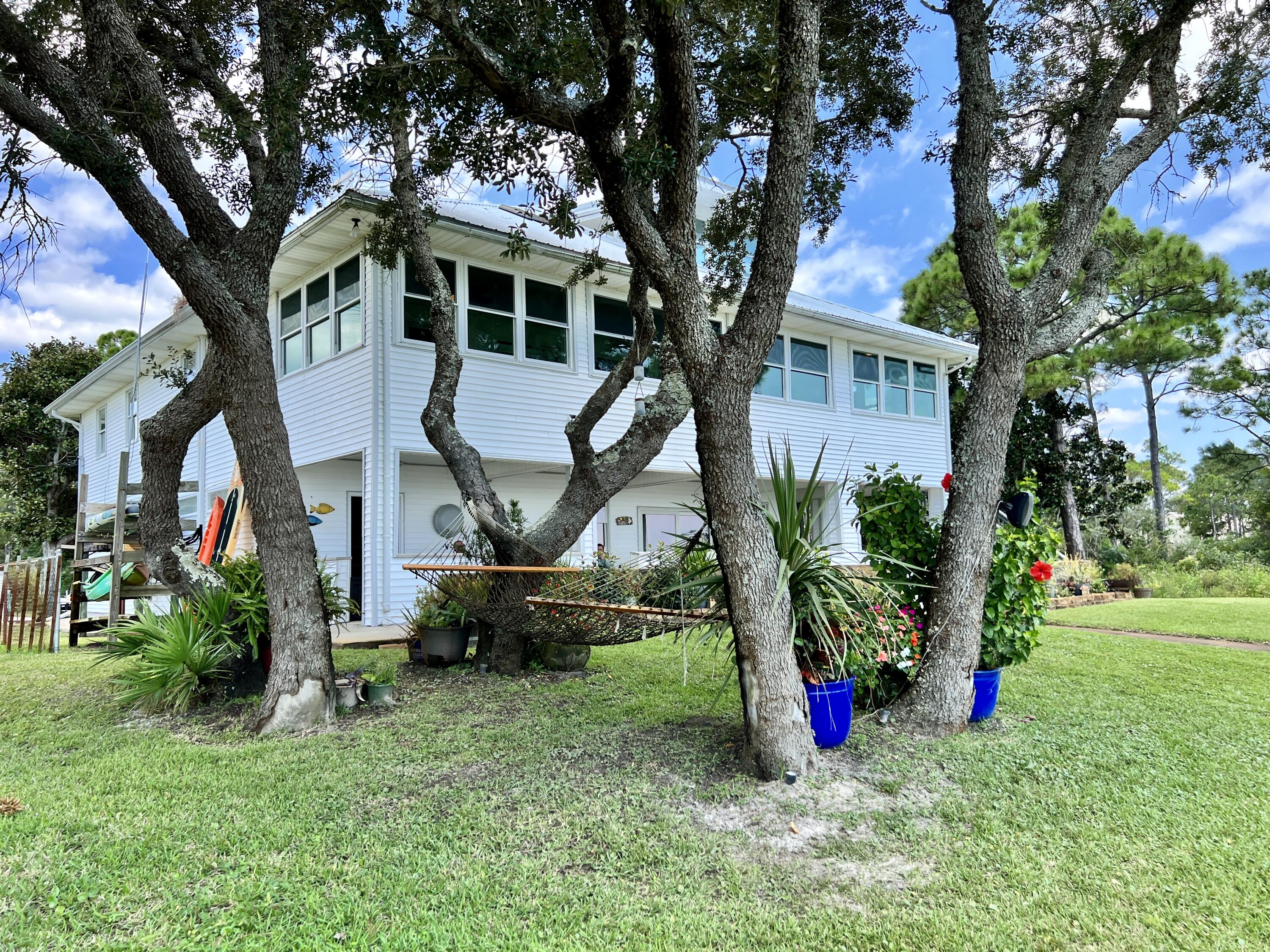 FOREST SHORES - Residential