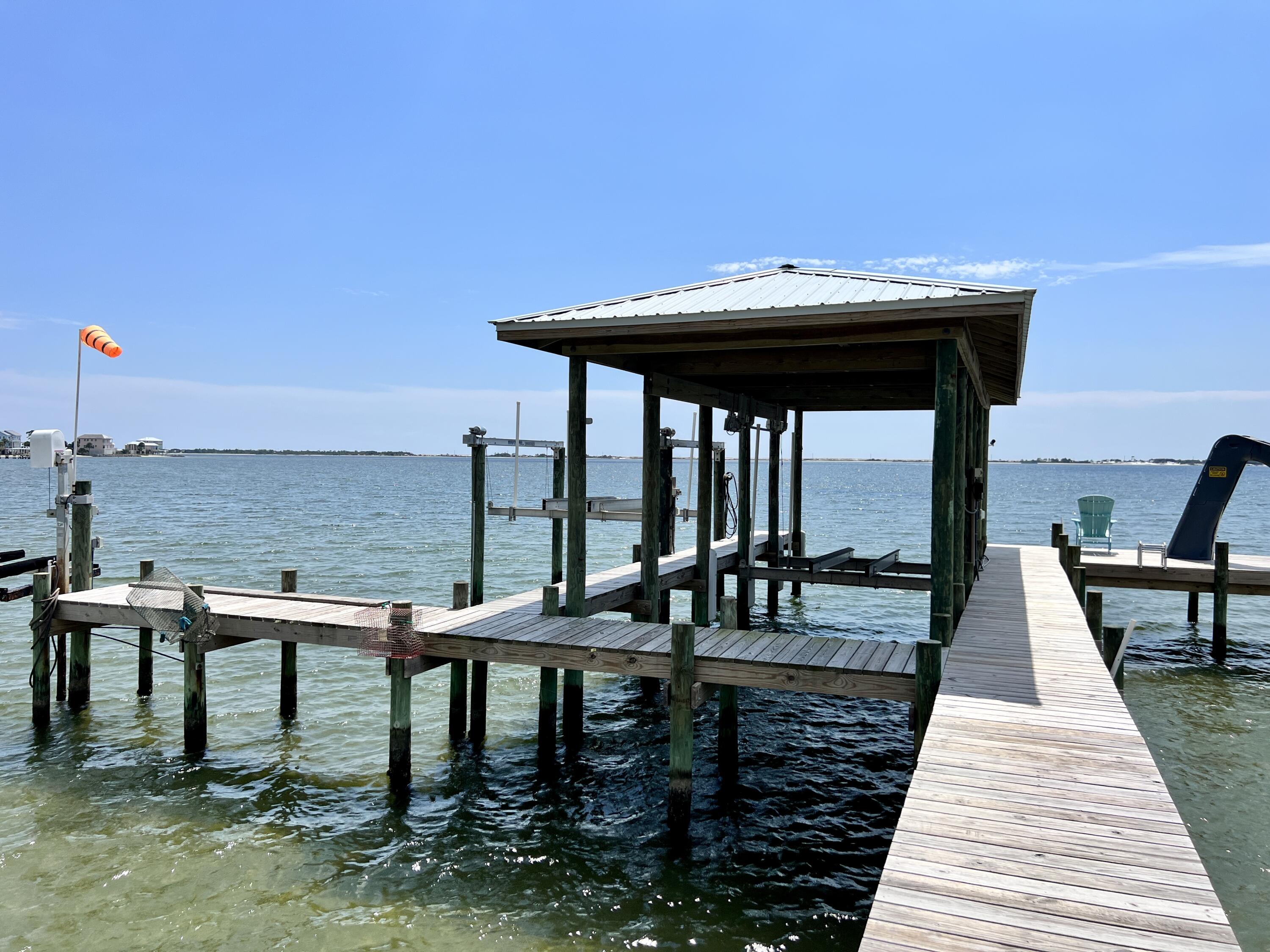 FOREST SHORES - Residential