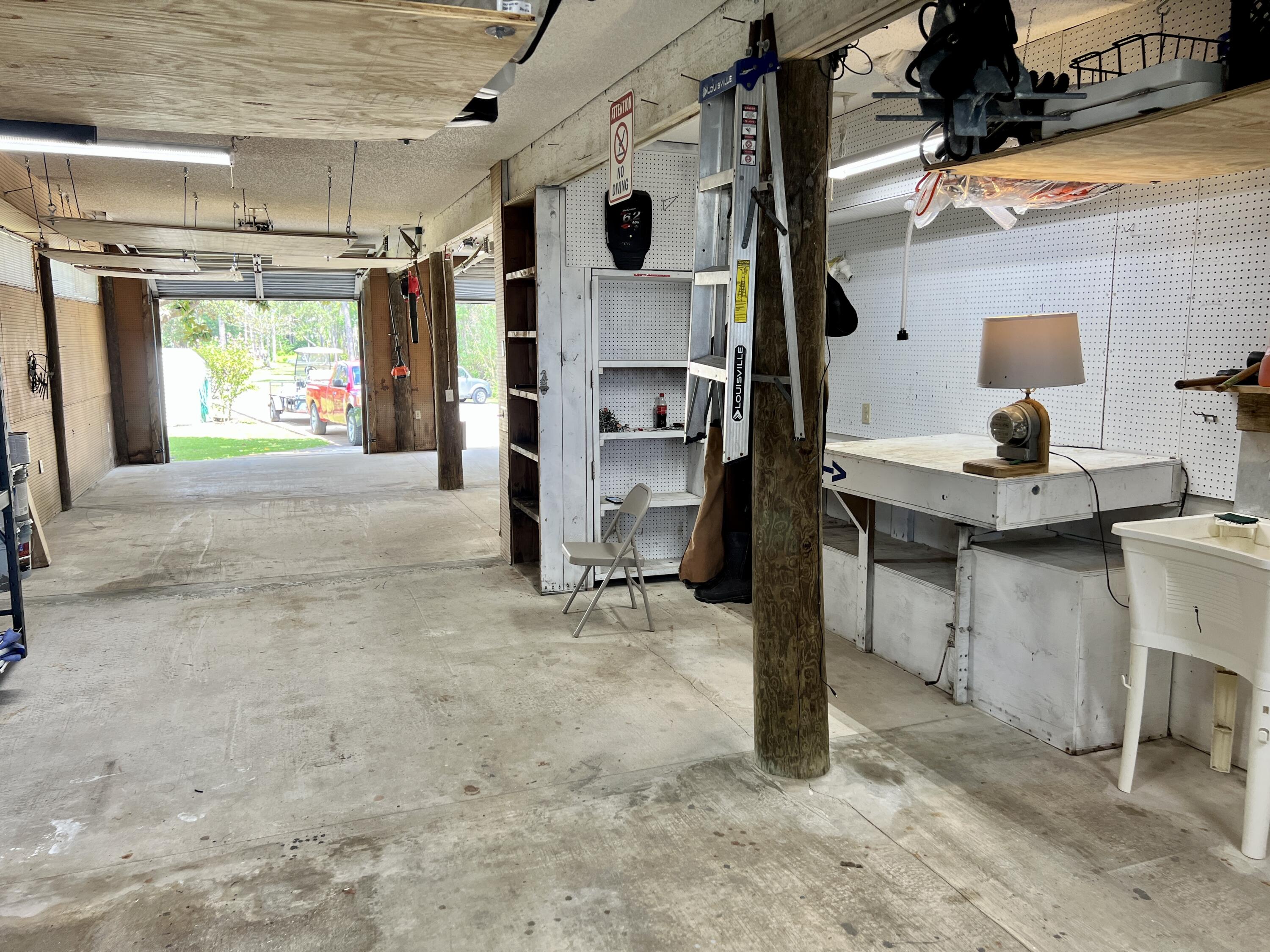 FOREST SHORES - Residential