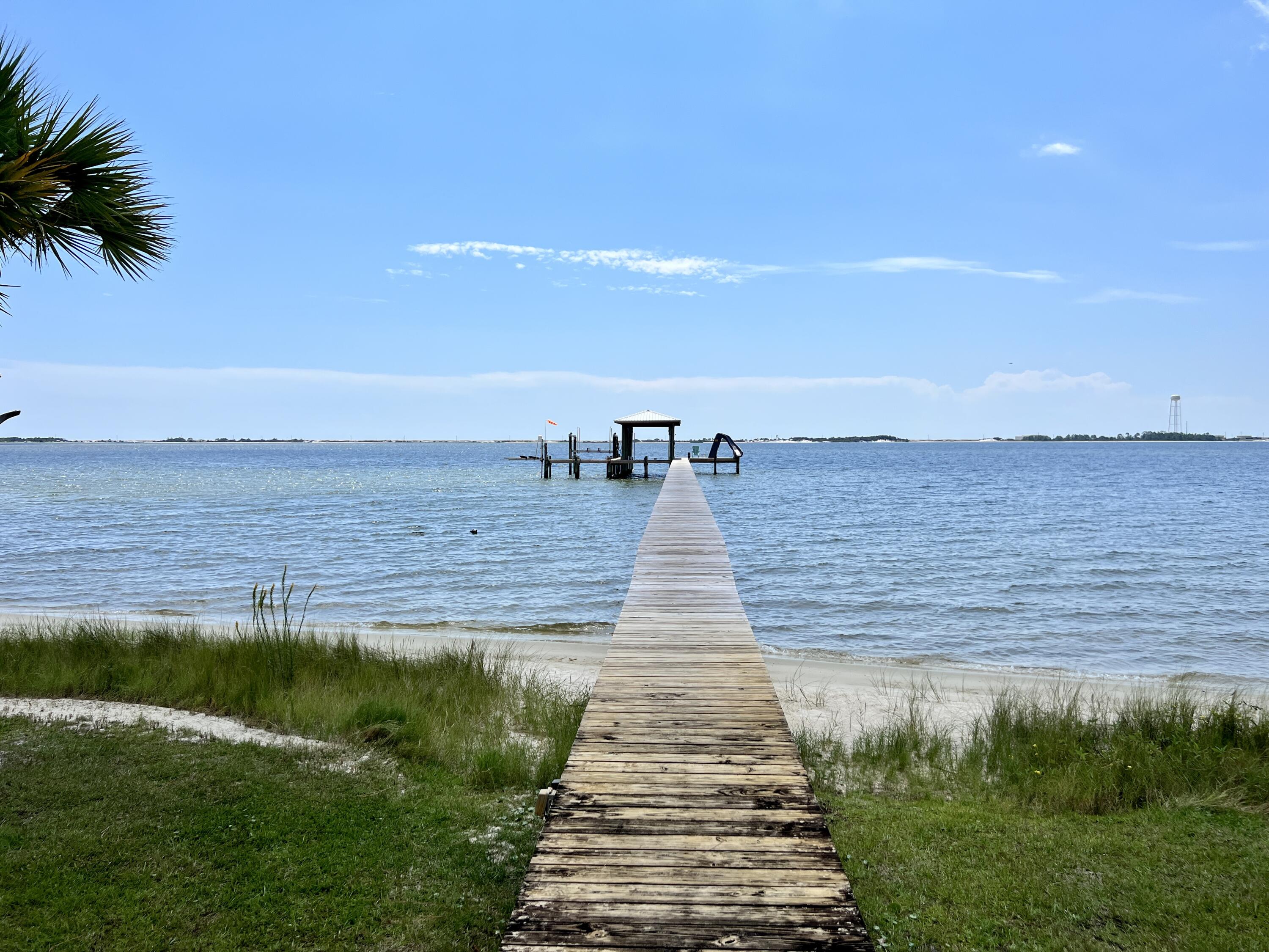 FOREST SHORES - Residential