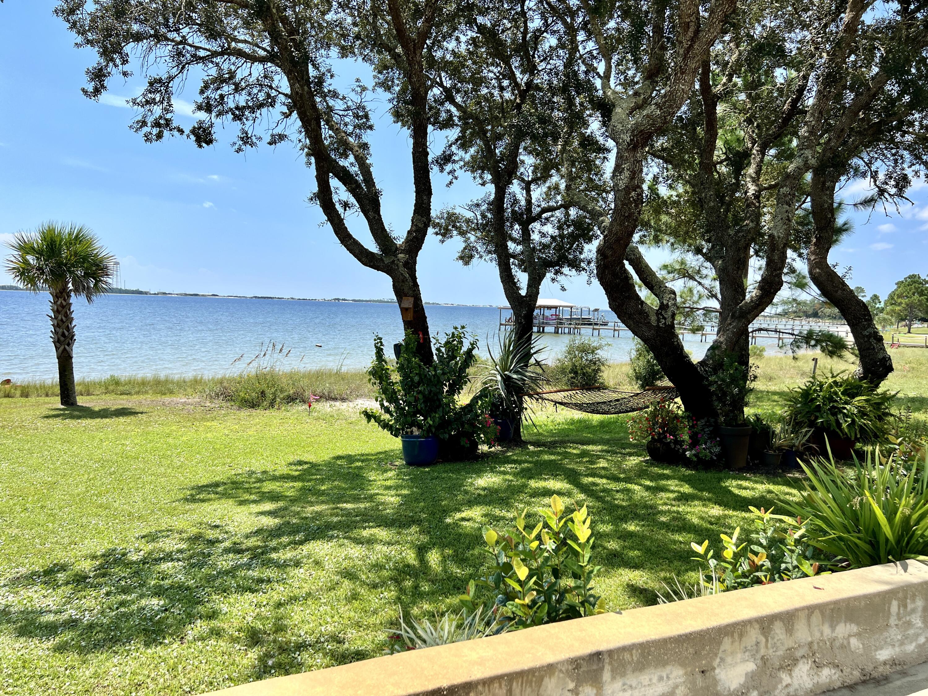 FOREST SHORES - Residential