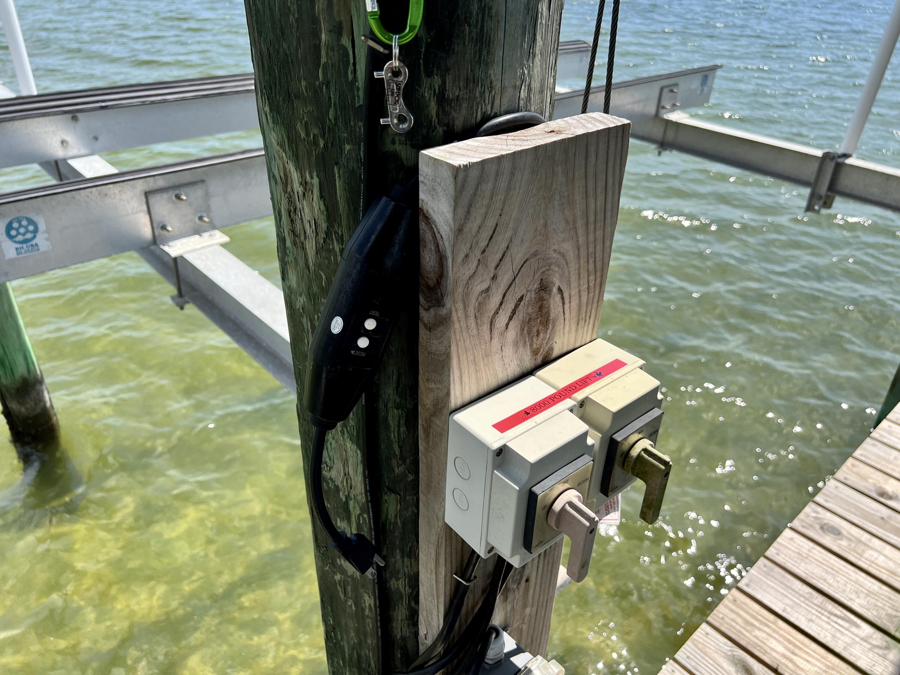 FOREST SHORES - Residential