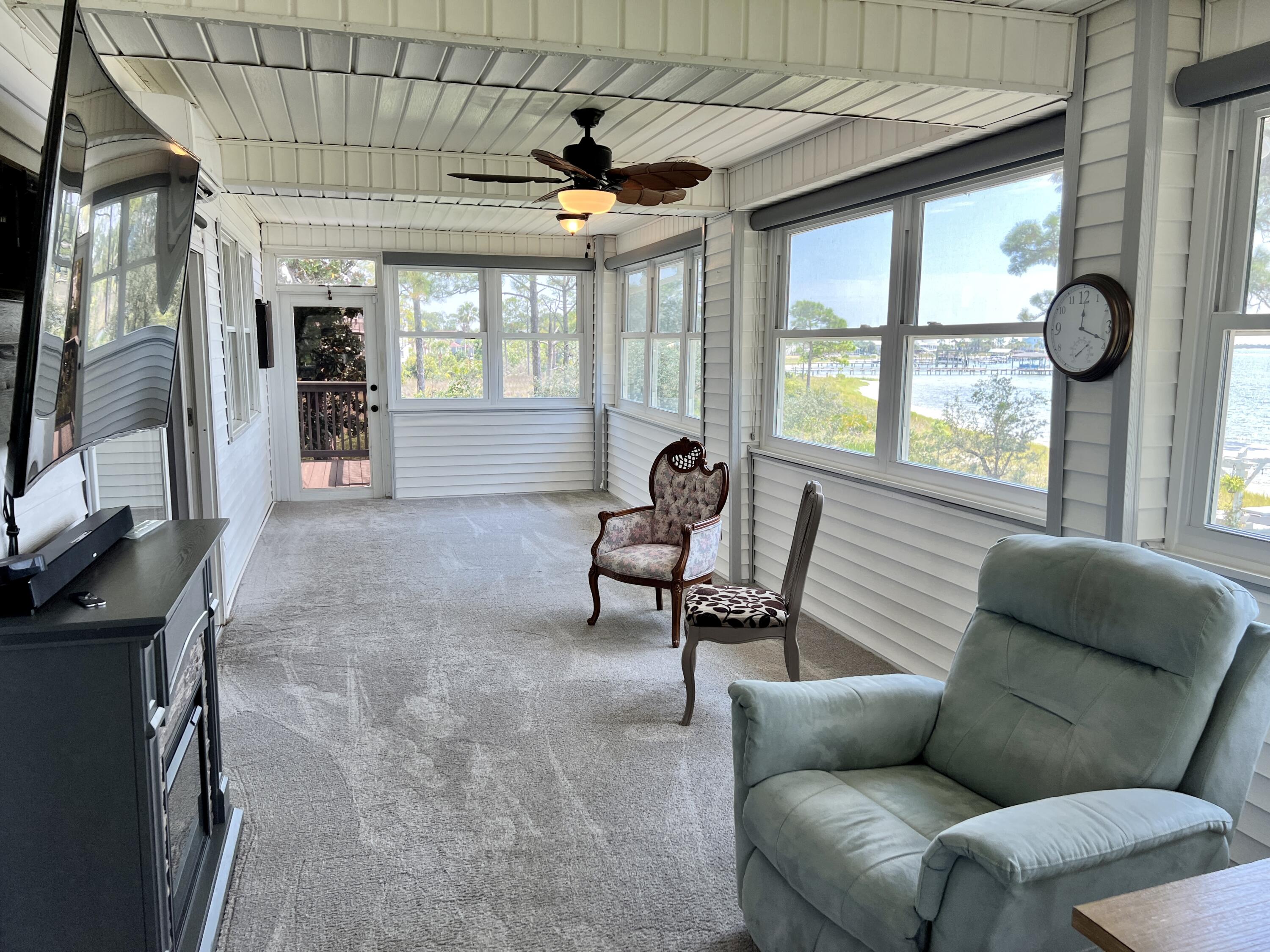 FOREST SHORES - Residential