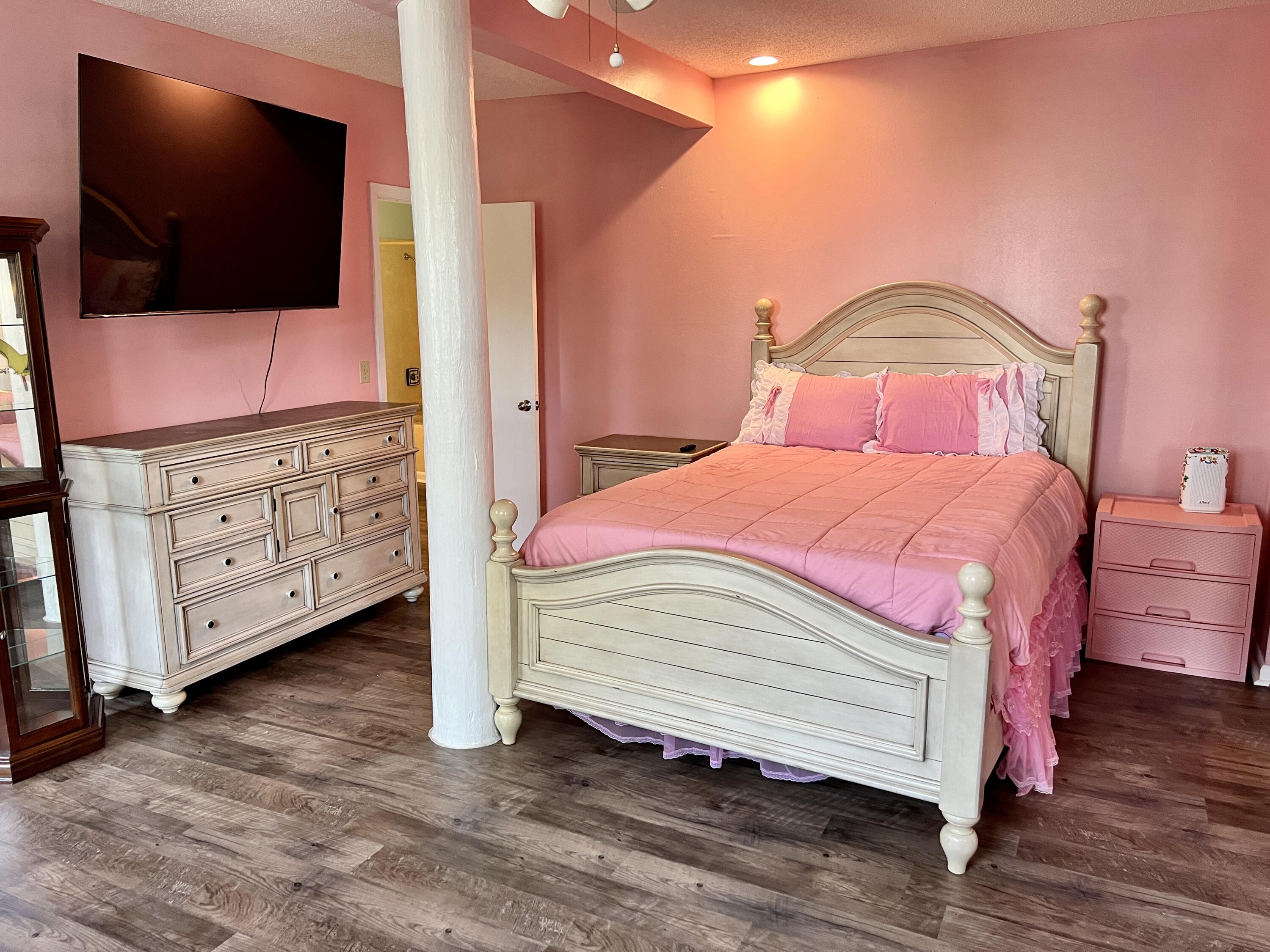 FOREST SHORES - Residential