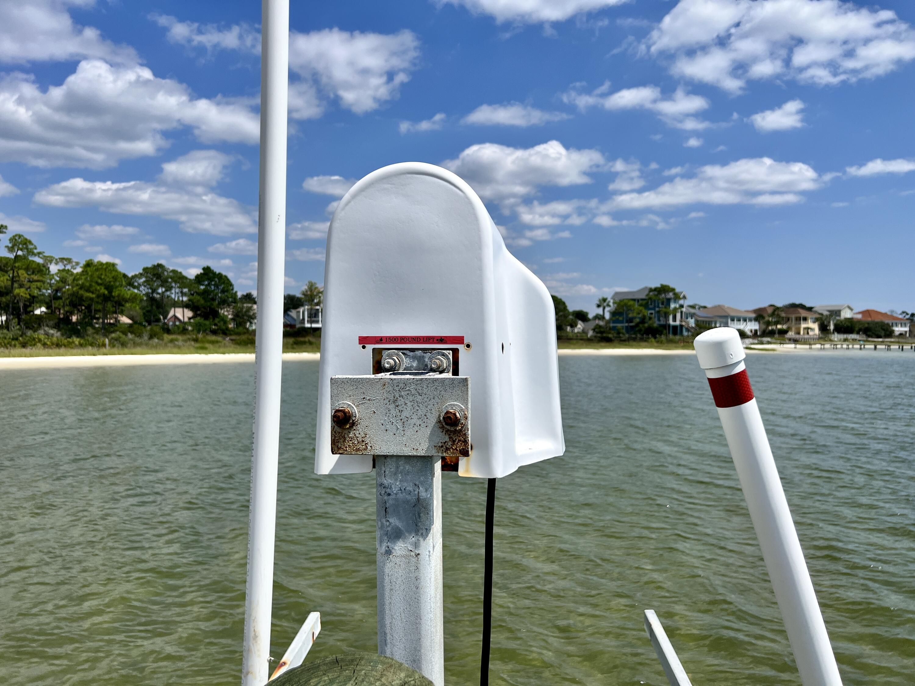 FOREST SHORES - Residential