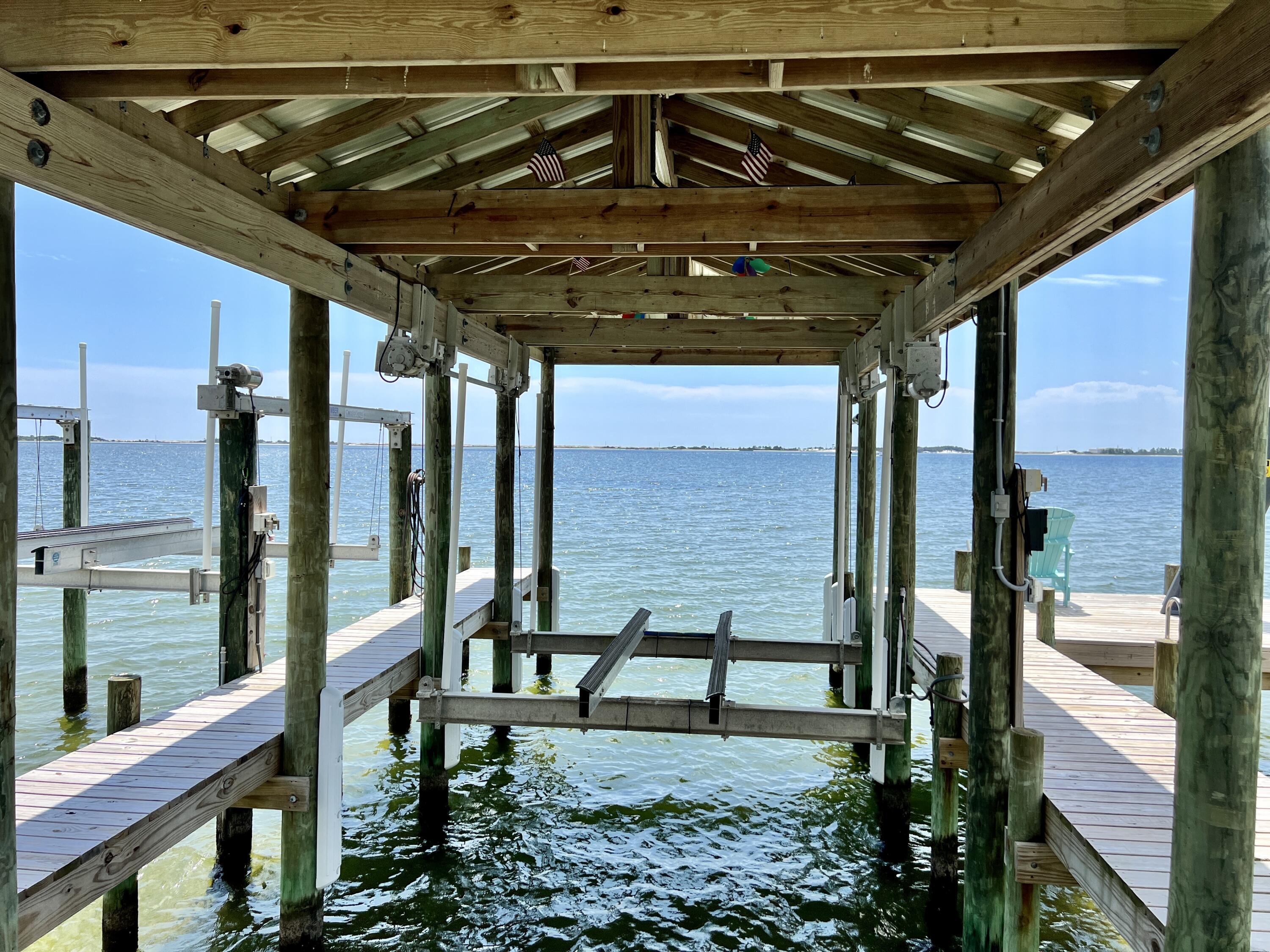 FOREST SHORES - Residential