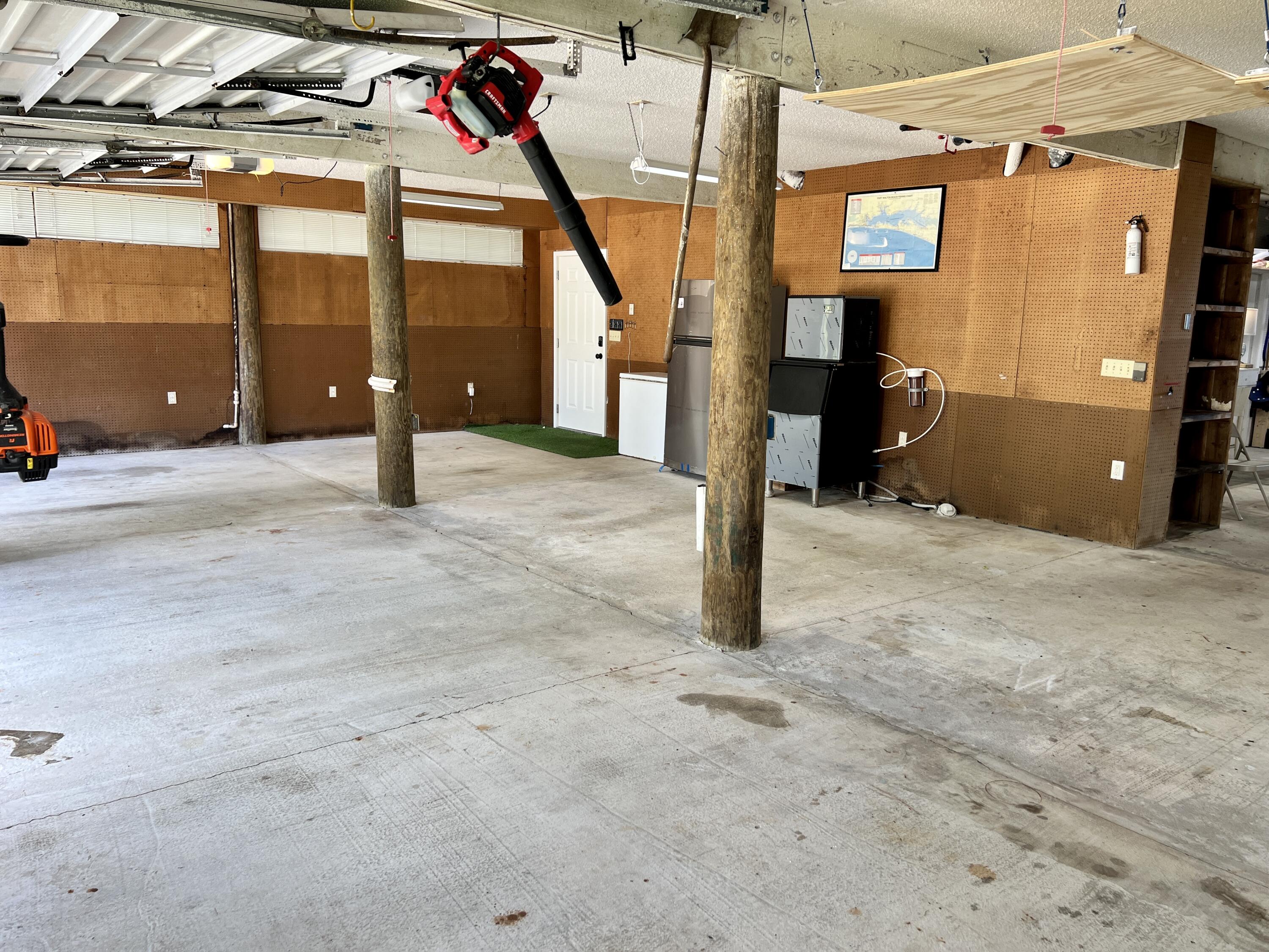 FOREST SHORES - Residential