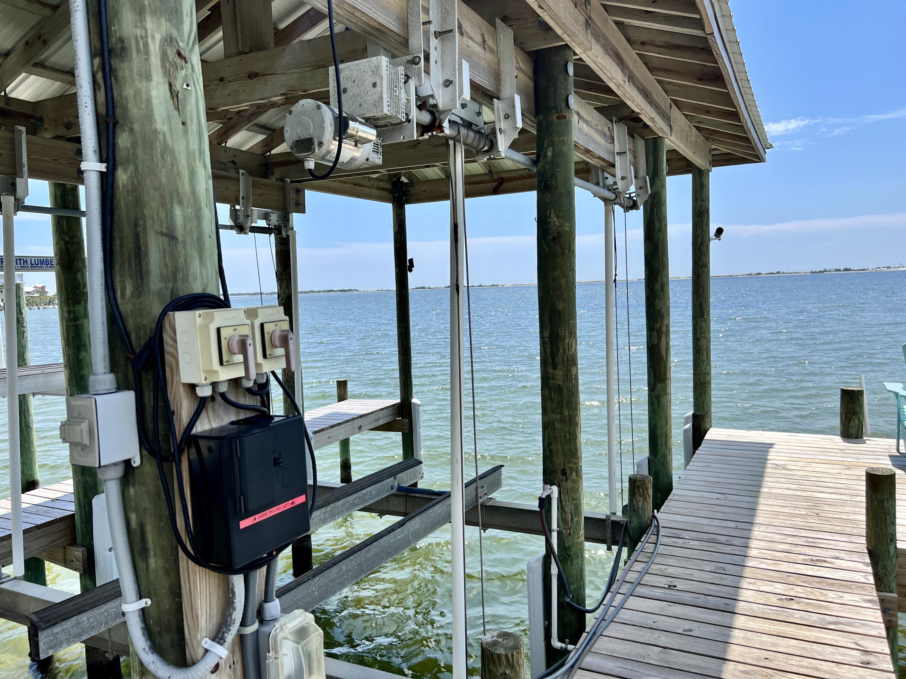 FOREST SHORES - Residential