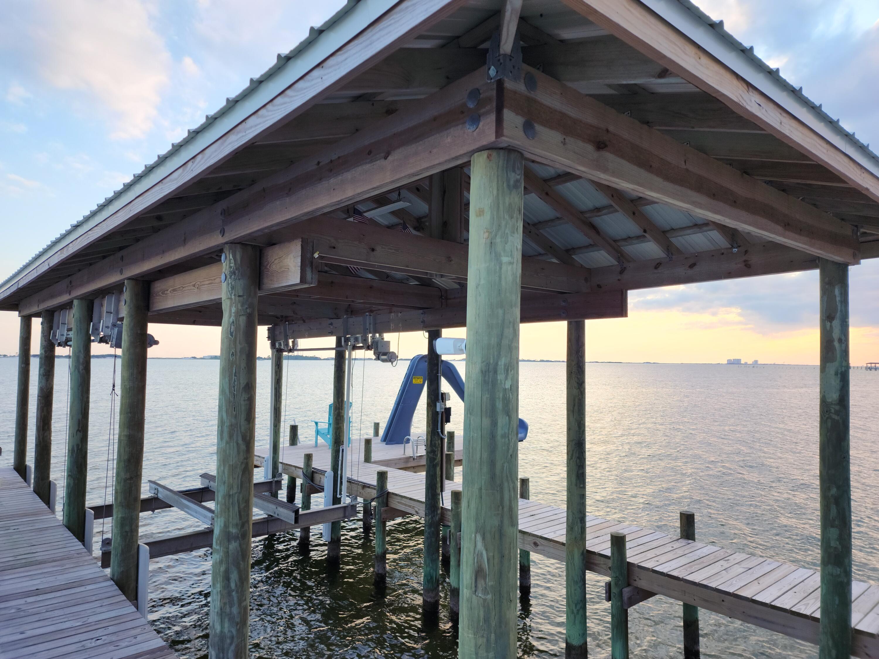 FOREST SHORES - Residential