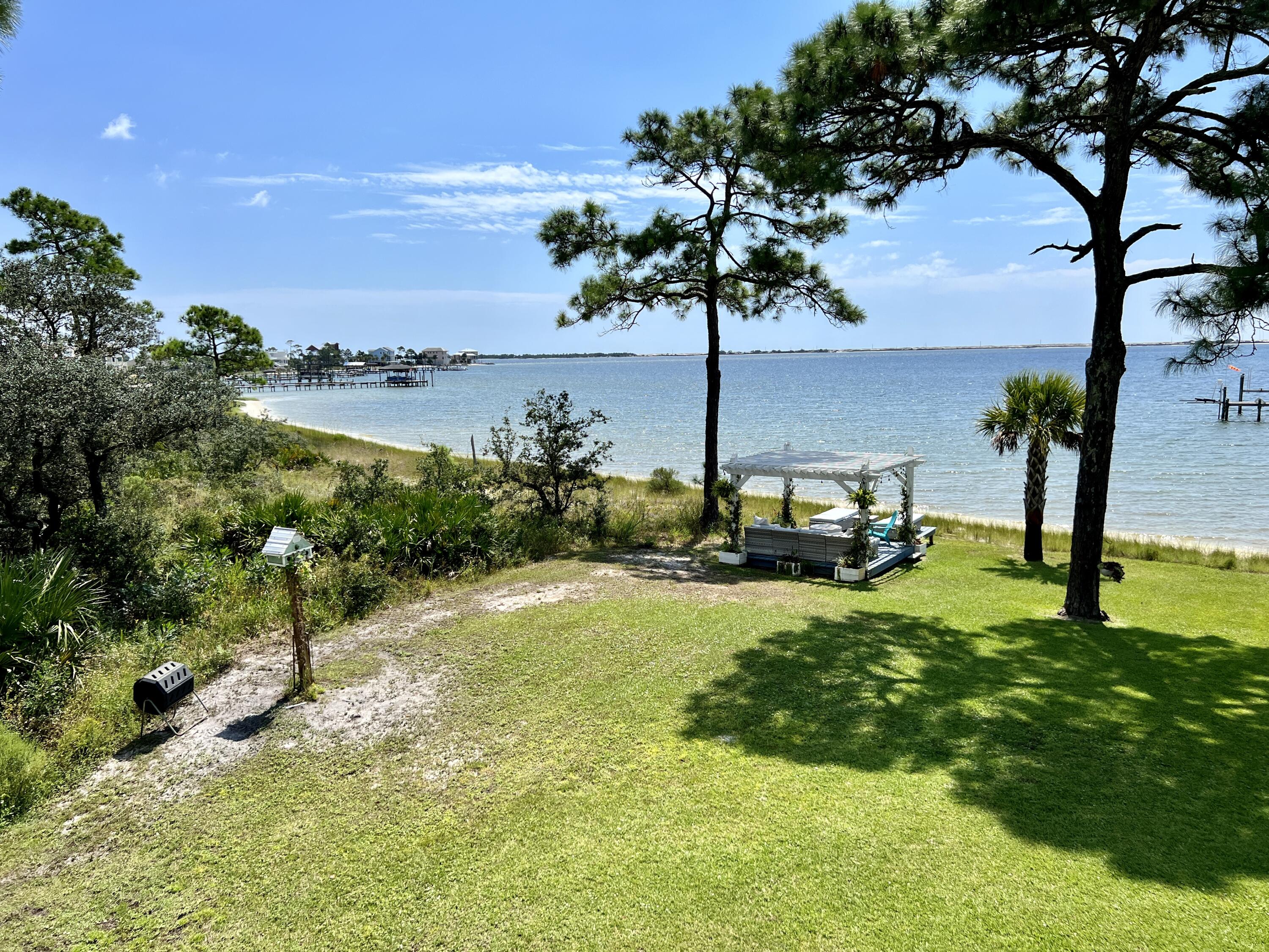 FOREST SHORES - Residential