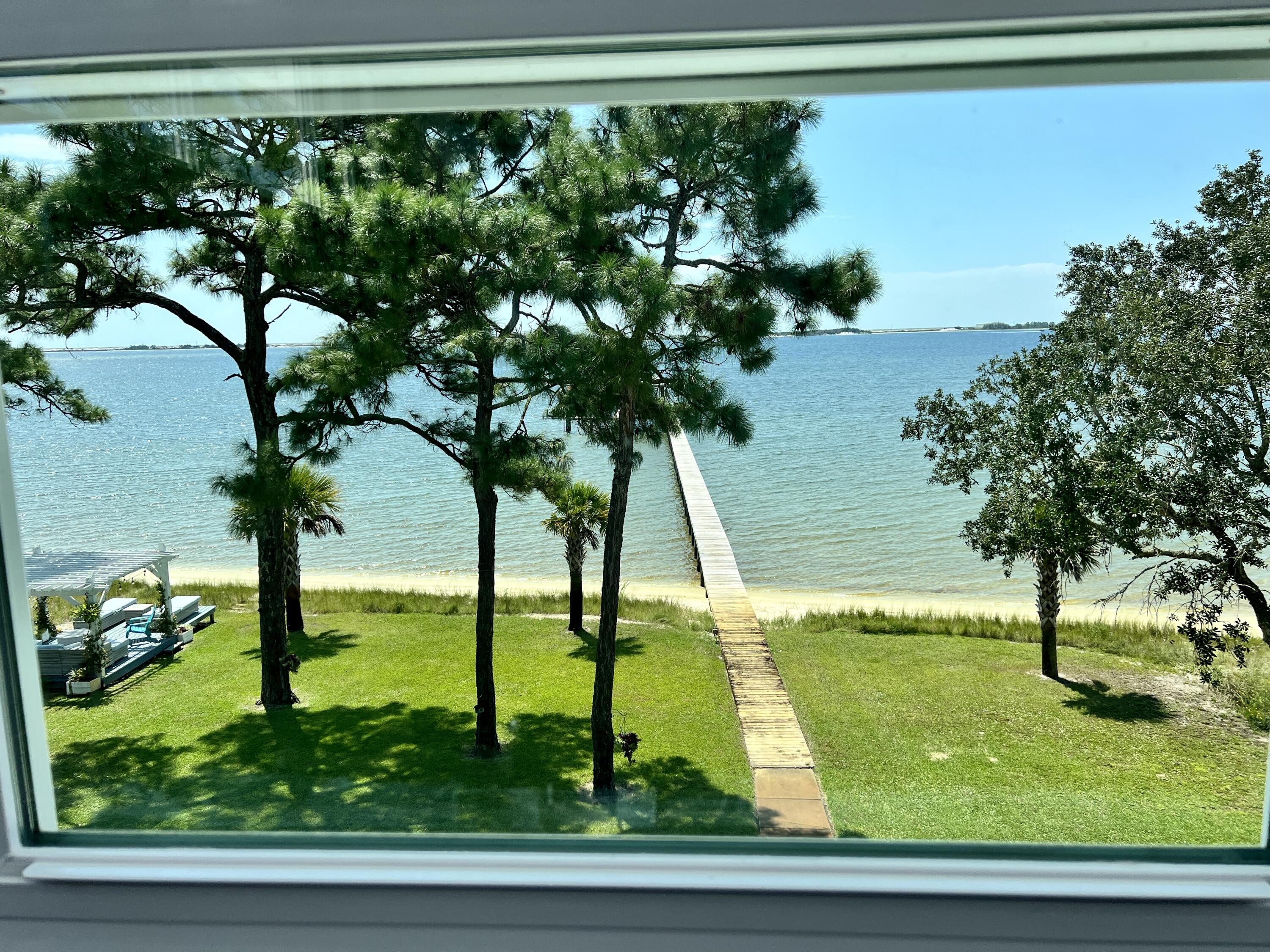 FOREST SHORES - Residential