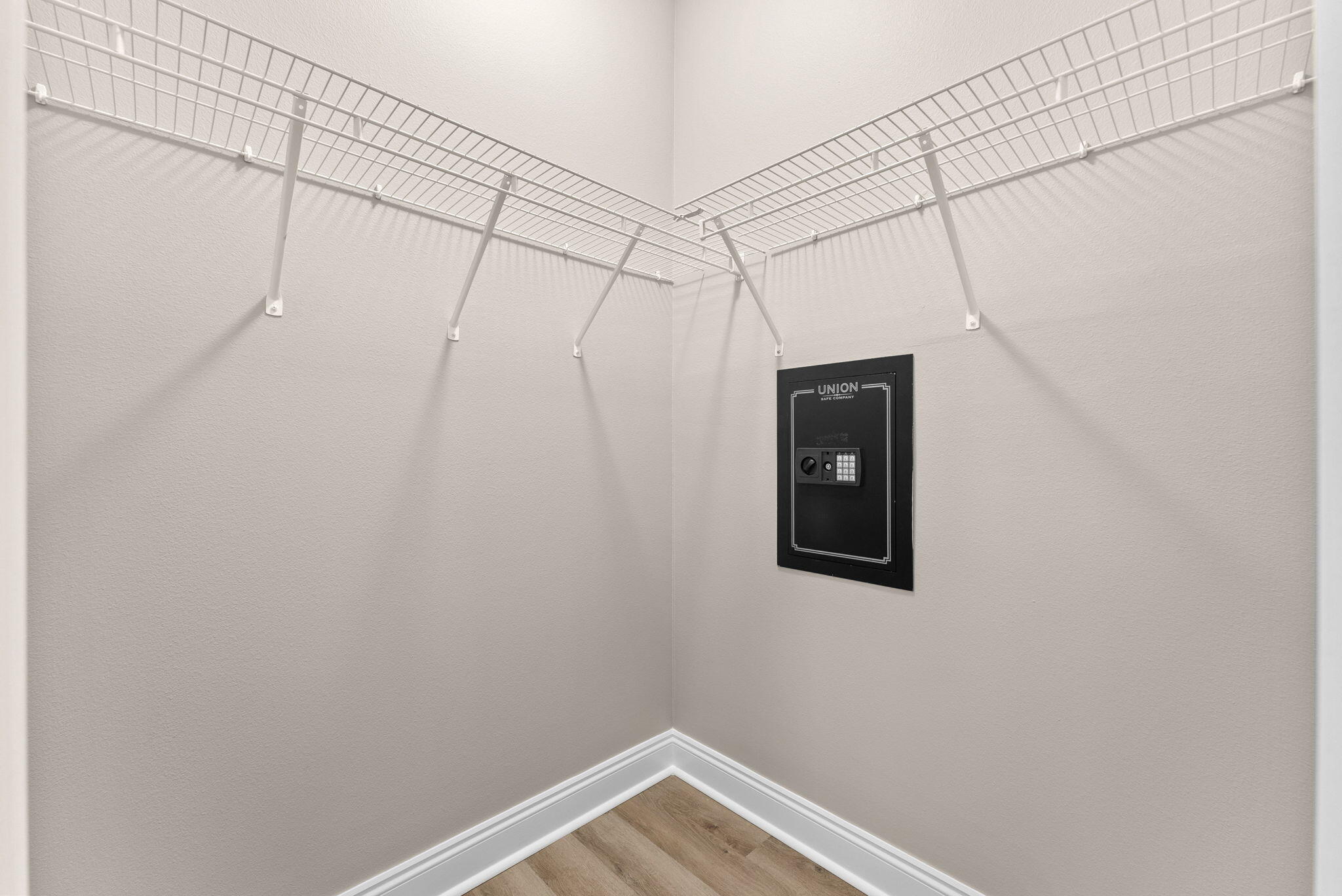 CROSS CREEK - Residential