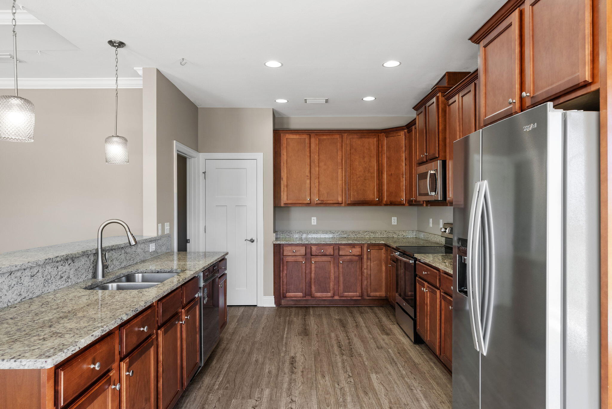 CROSS CREEK - Residential