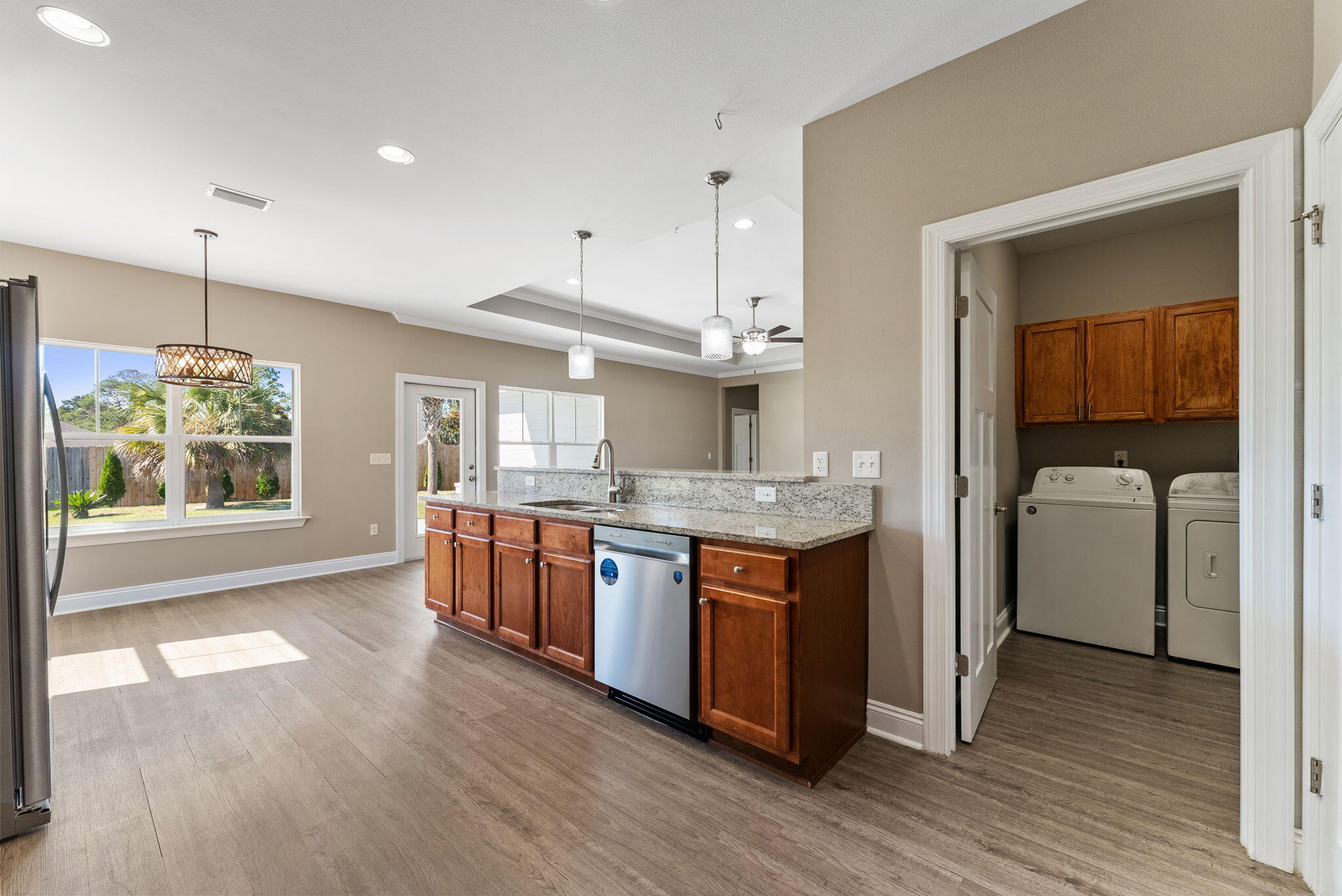 CROSS CREEK - Residential