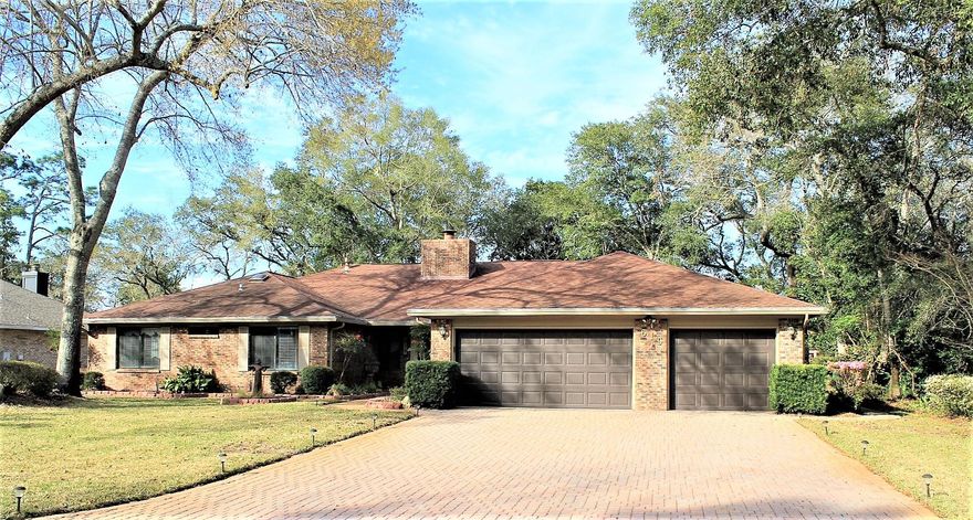 Beautiful golf course home with lake views overlooking the 9th fairway of the Bay Course at Bluewater Bay is ready for its new owner. Current owners have done extensive remodeling, adding warmth along with functionality and value. Updates include: Acacia wood flooring, interior paint, pool w/heater, lexon coverings in patio area, new light fixtures, bathroom counters and toilets and a complete remodel of master bath. Large great room with incredible views, Florida Room, and a Formal Dining Room. Gourmet kitchen is a chef's dream with quartz countertops, large island, walk-in pantry, plenty of cabinetry and a breakfast nook and breakfast bar. Large master suite with multi-purpose room, walk in closet and built ins. Large additional bedrooms with separate baths. THIS IS A MUST SEE!