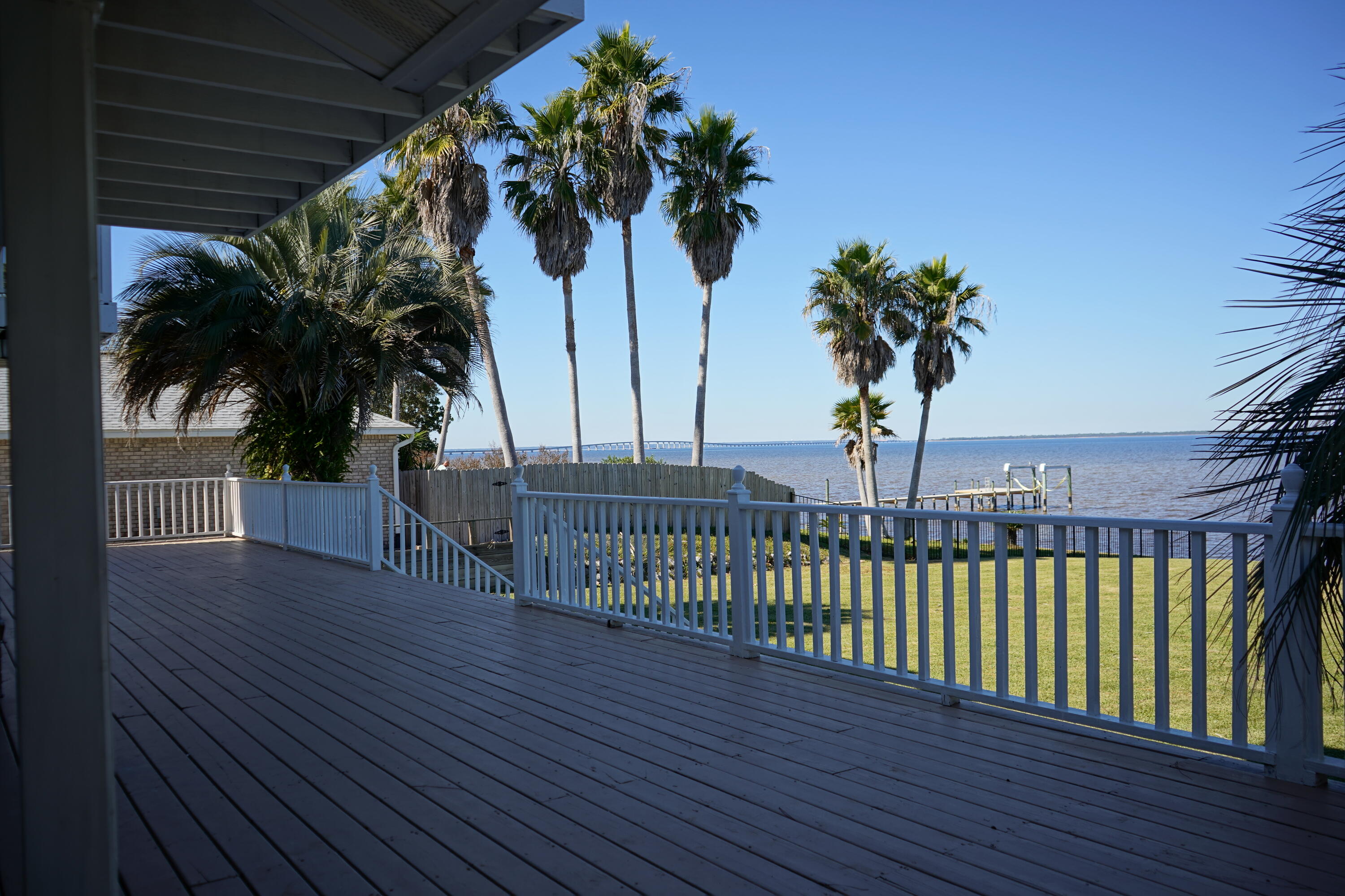 PARADISE BAY S/D - Residential