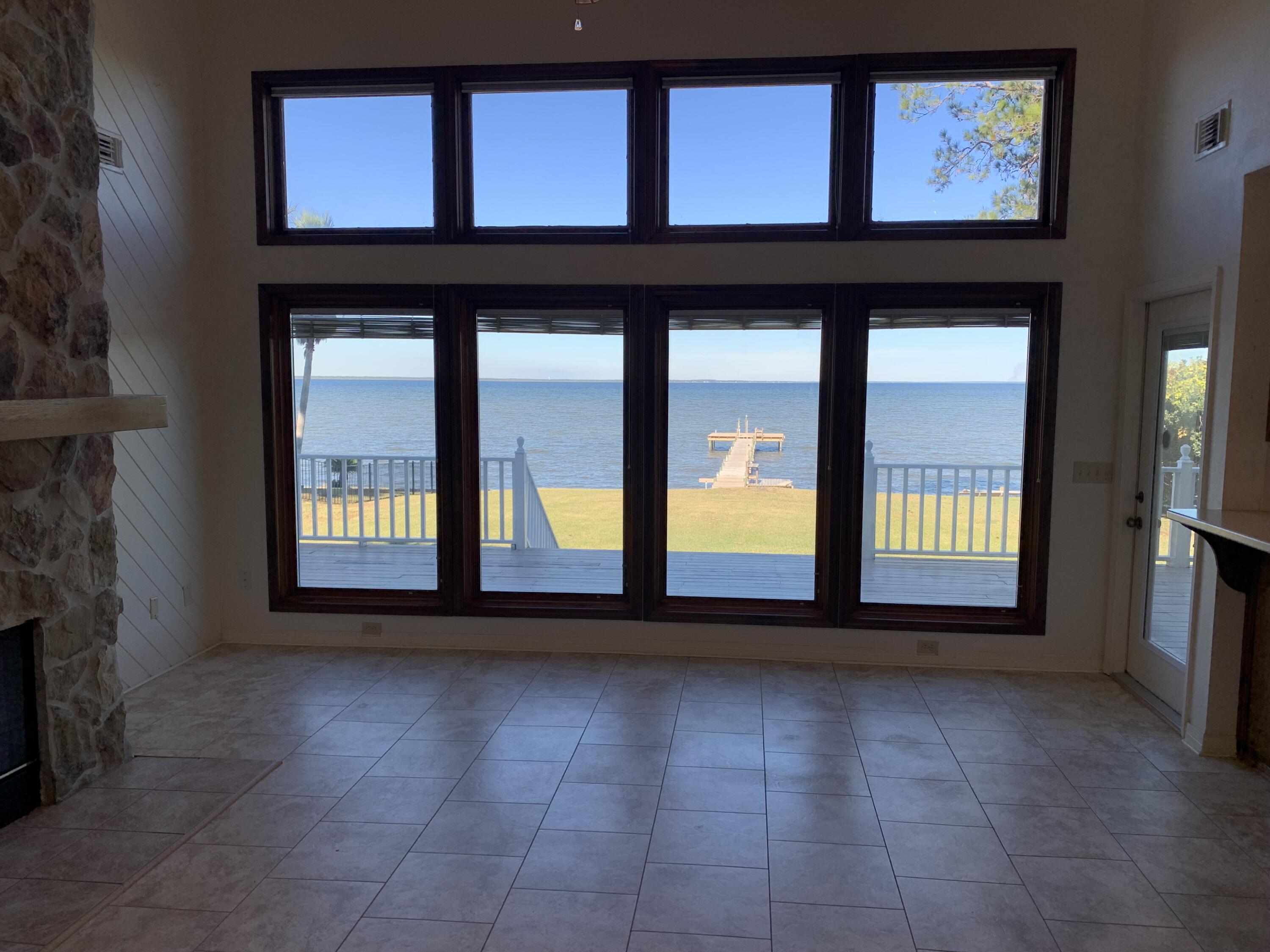 PARADISE BAY S/D - Residential