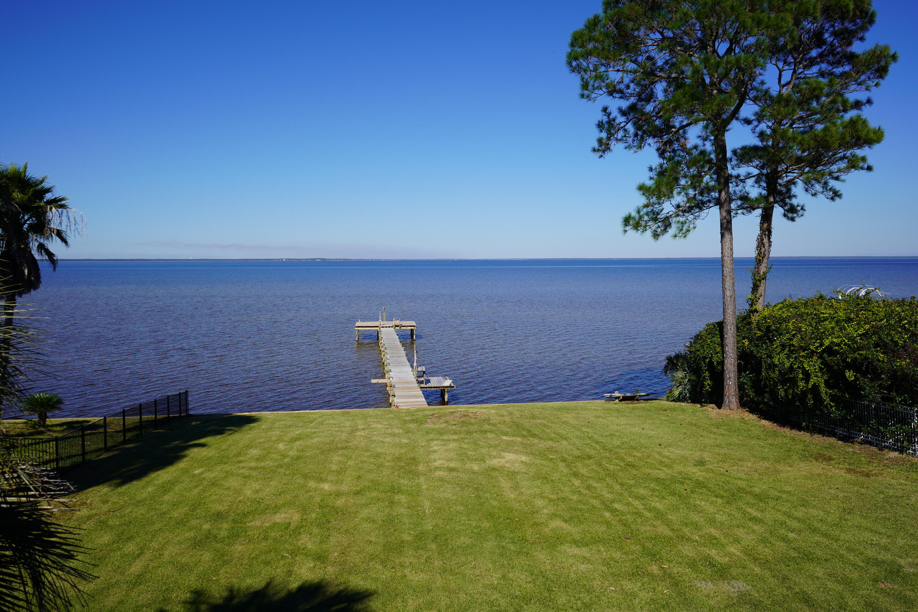 PARADISE BAY S/D - Residential