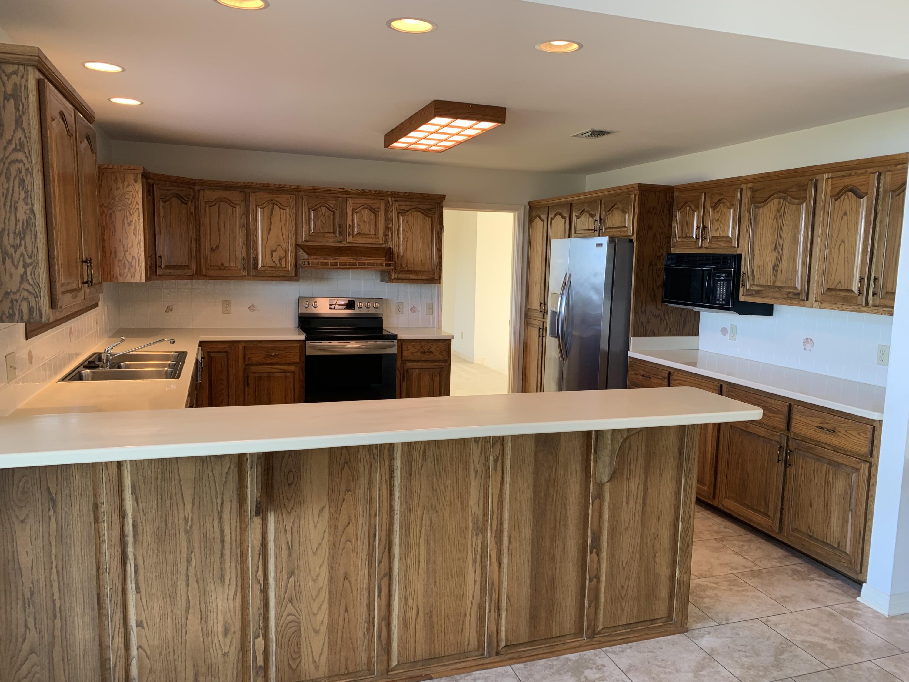 PARADISE BAY S/D - Residential