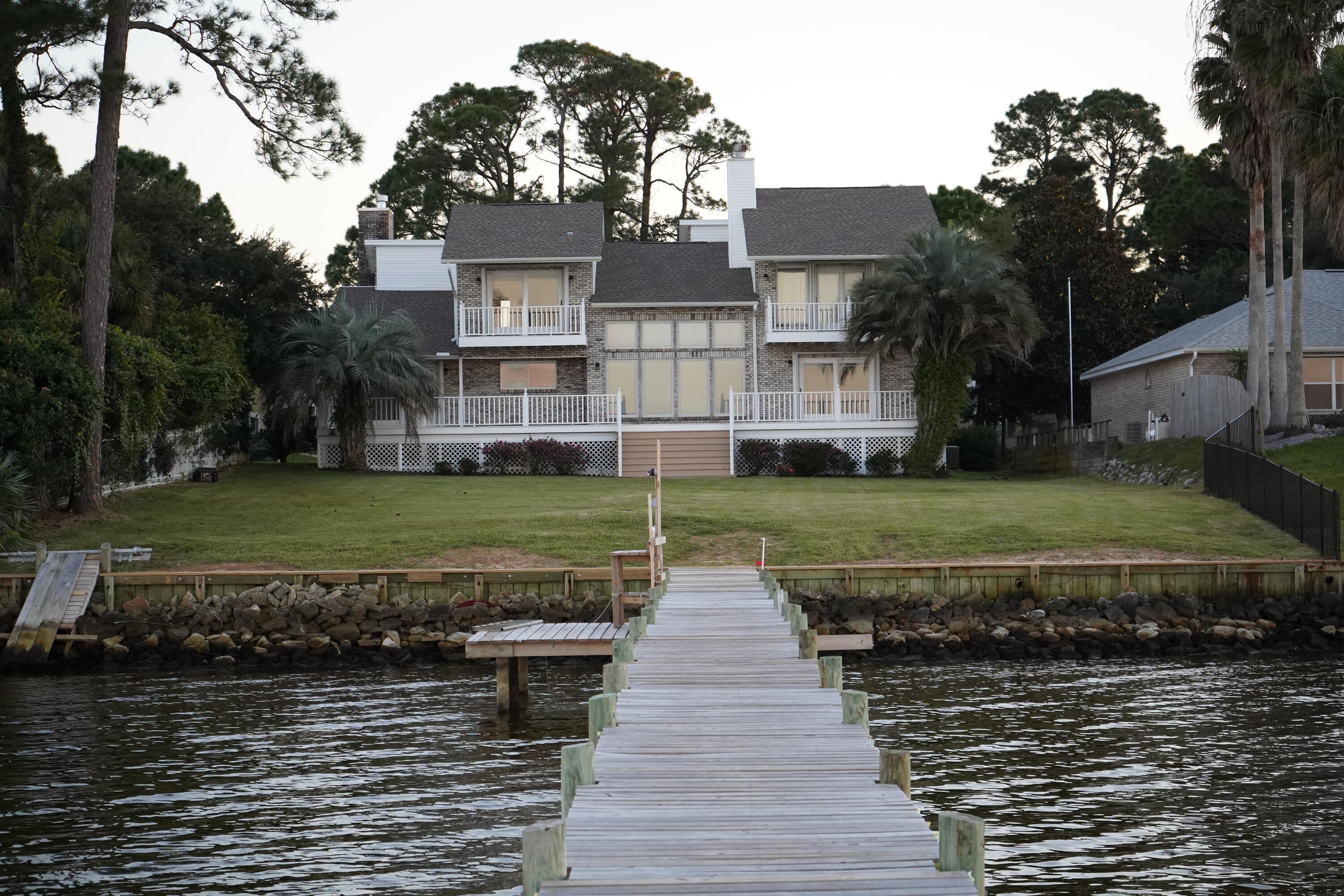 PARADISE BAY S/D - Residential