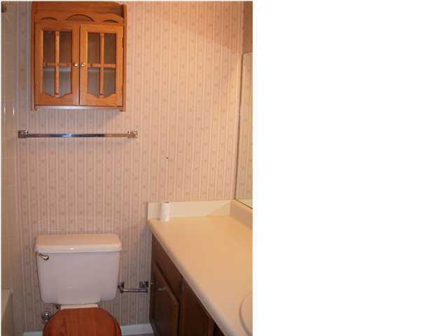 ROCKY BAYOU T/H - Residential Lease