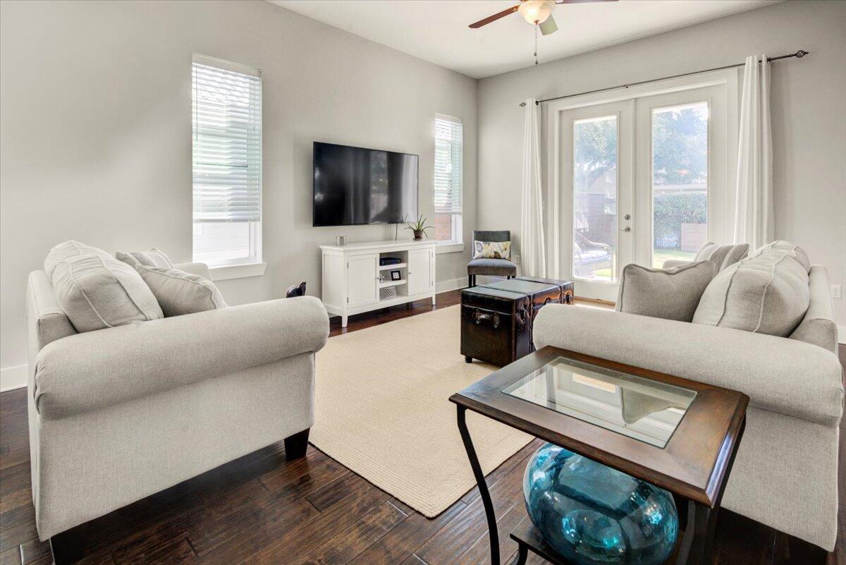 FRANGISTA BEACH 2ND ADDN - Residential