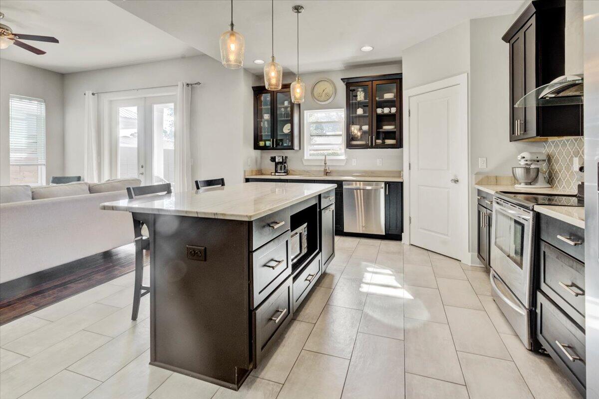 FRANGISTA BEACH 2ND ADDN - Residential