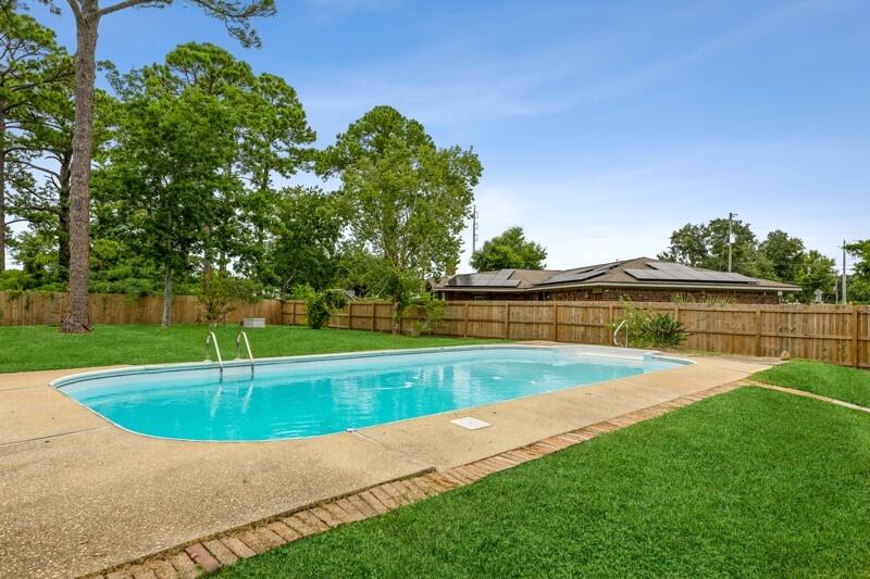 PINEGLADES - Residential