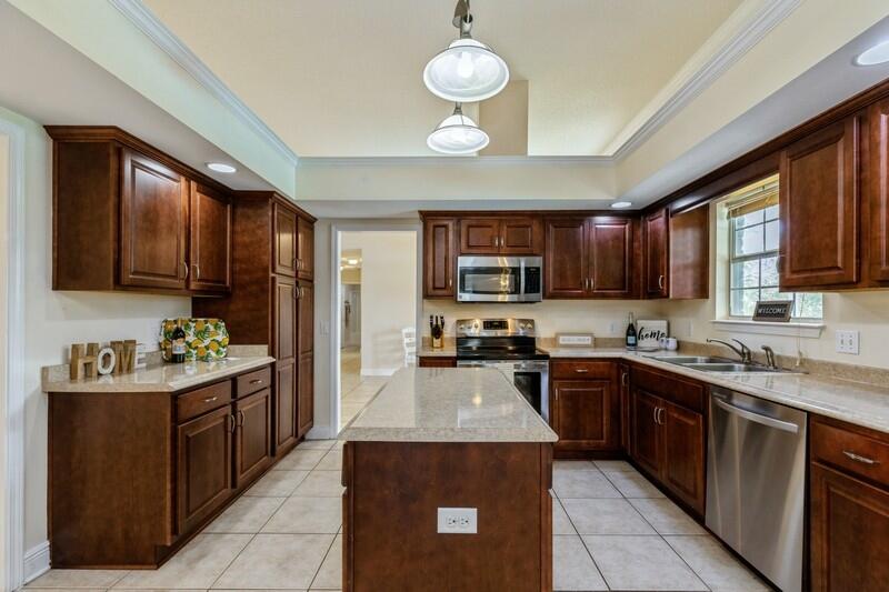 PINEGLADES - Residential