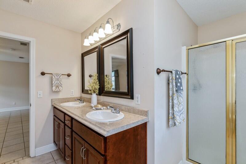 PINEGLADES - Residential