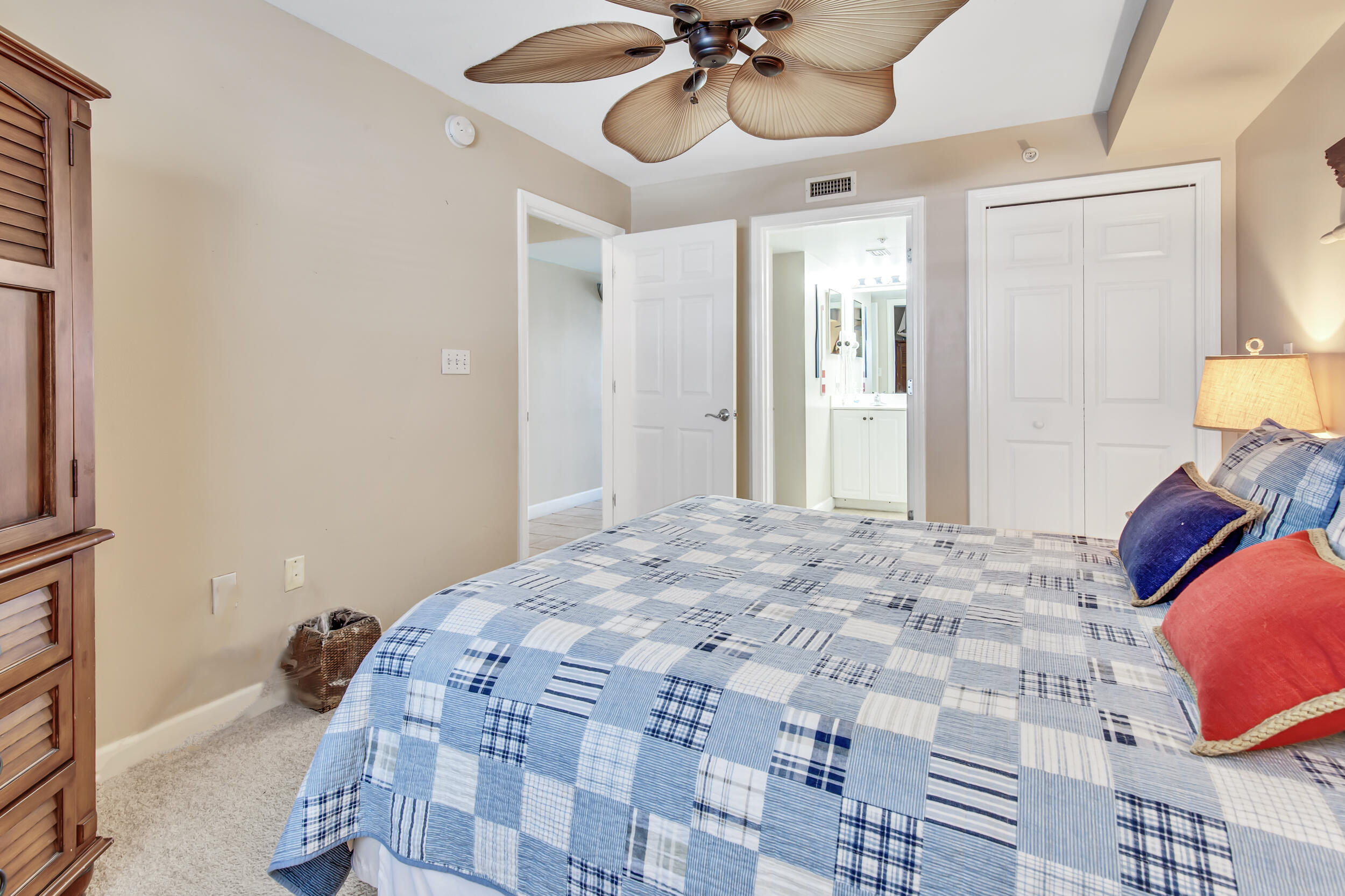 PELICAN ISLE - Residential