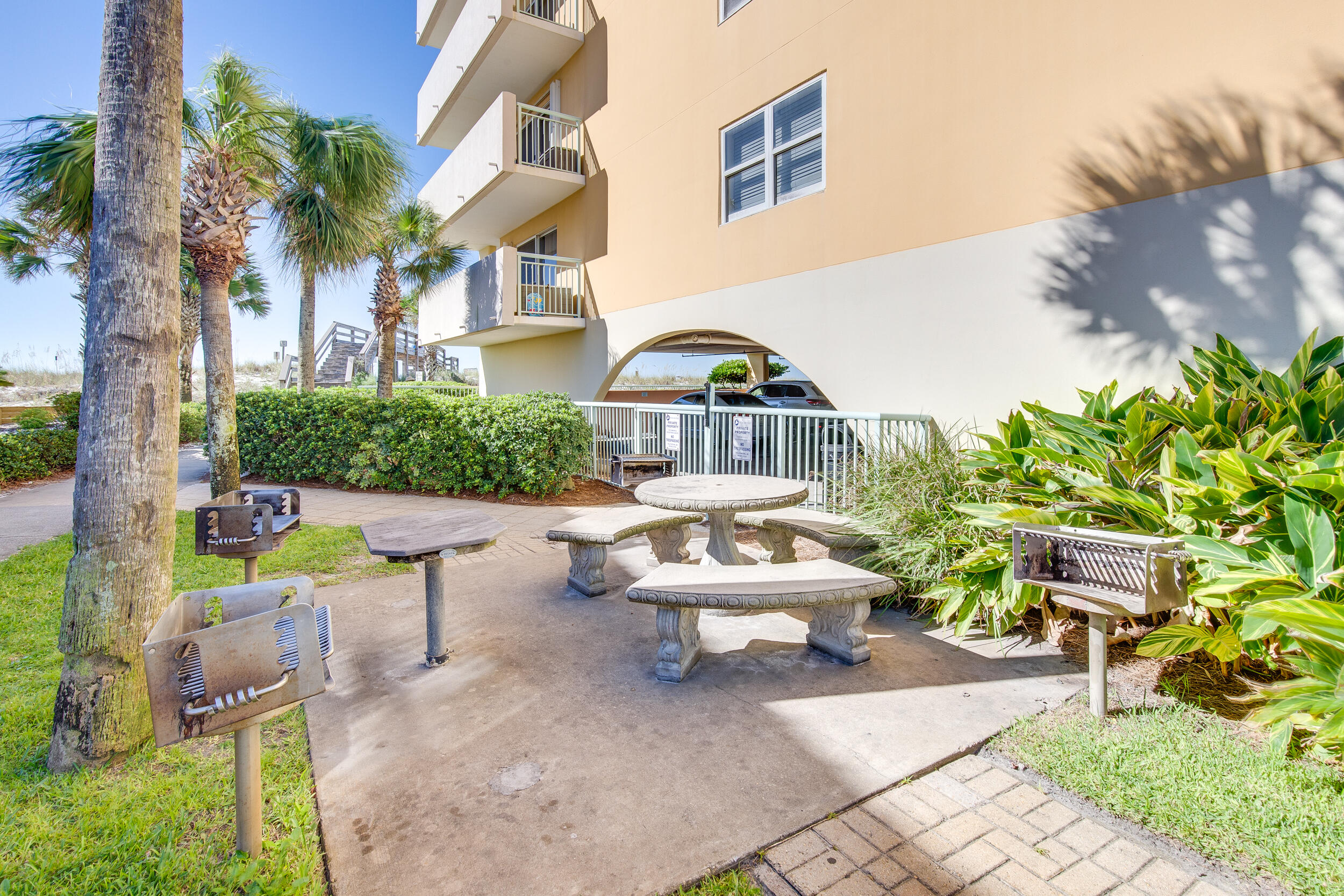 PELICAN ISLE - Residential